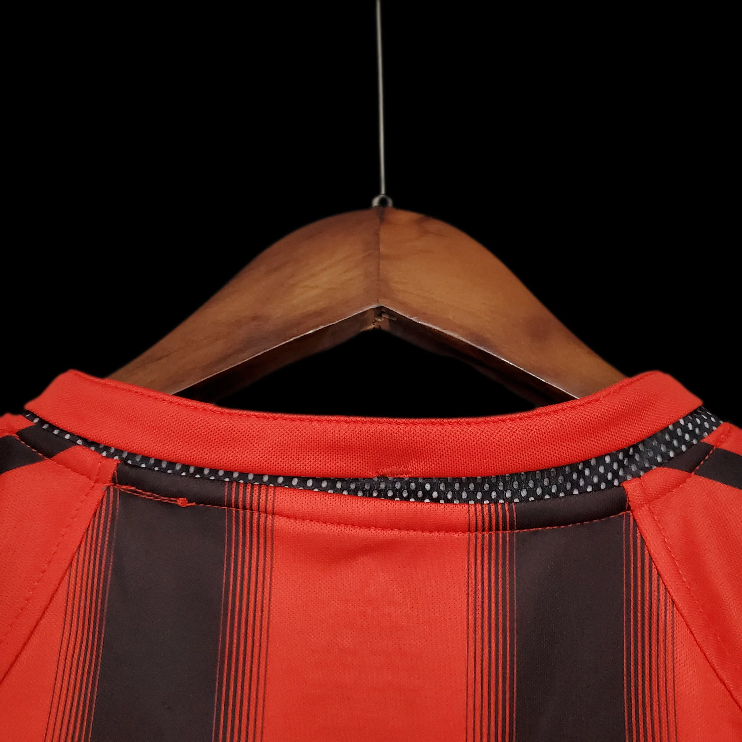 2004/2005 Retro AC Milan Home Football Shirt 1:1 Thai Quality - Image 9