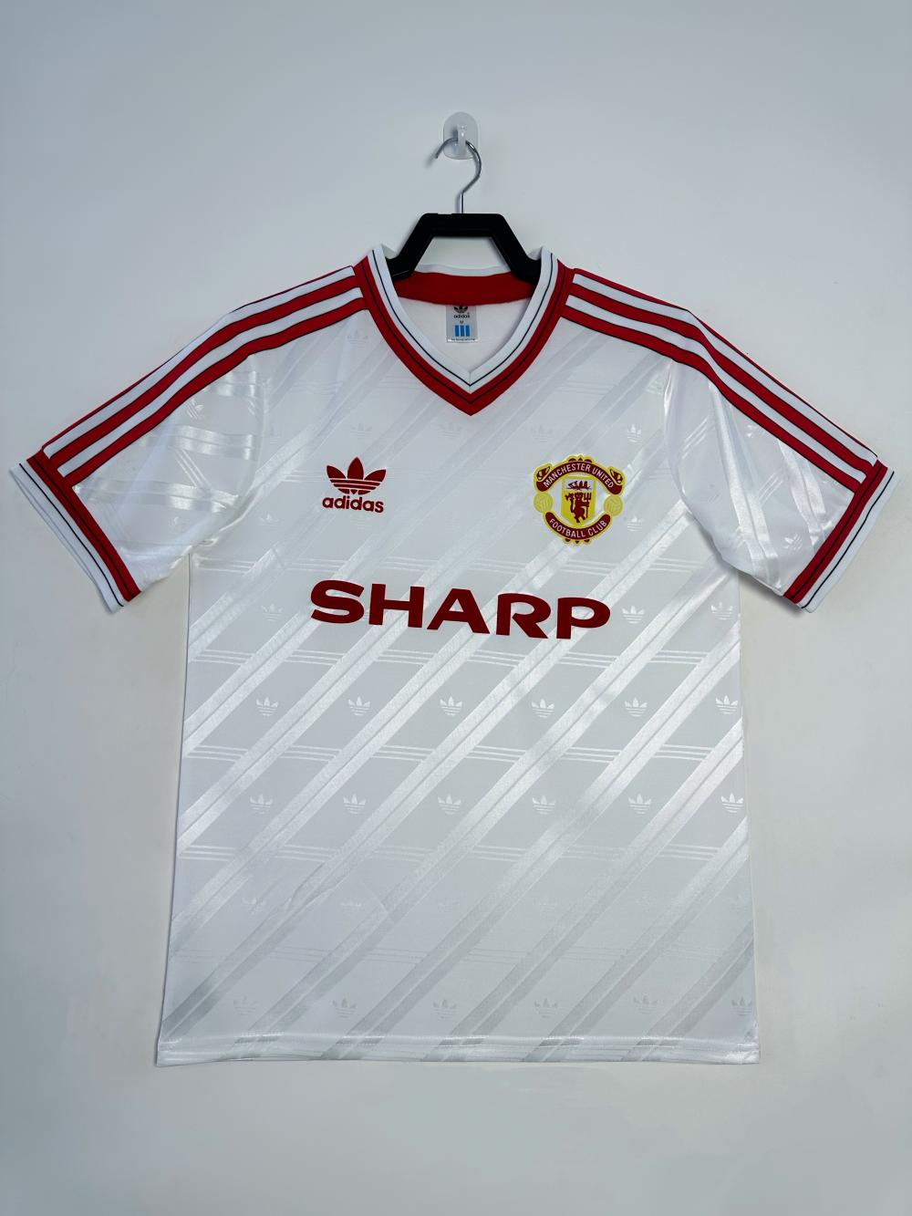 1986/1988 Retro Manchester United Deplasman Futbol forması 1:1 Tayland kalitesi