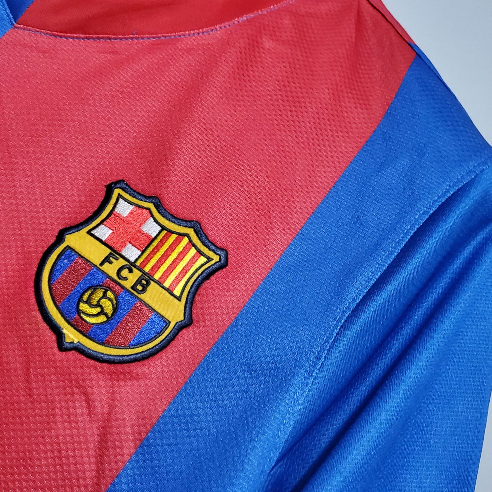 2006/2007 Retro Barcelona Home Football Shirt 1:1 Thai Quality - Image 6
