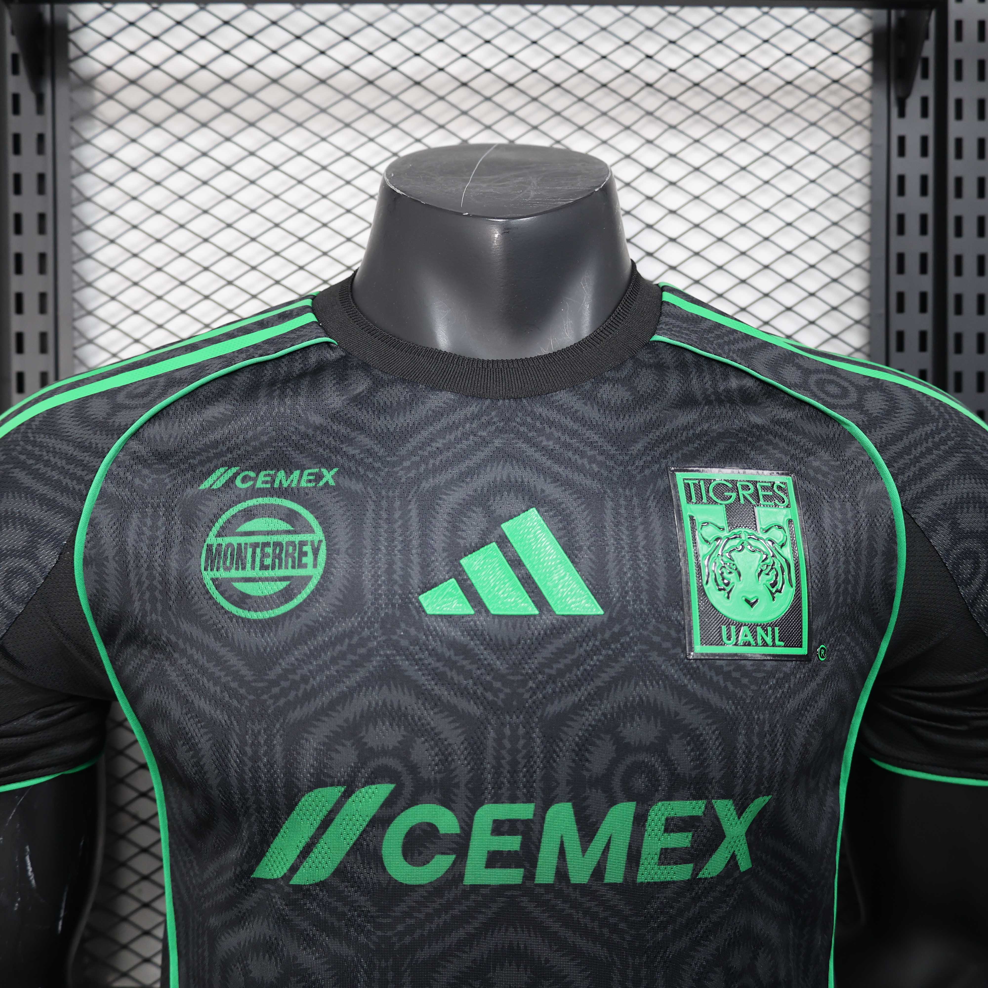 2025/2026 Version joueur Tigres Deuxième Extérieur Maillot de football Qualité thaï 1:1 – Image 3