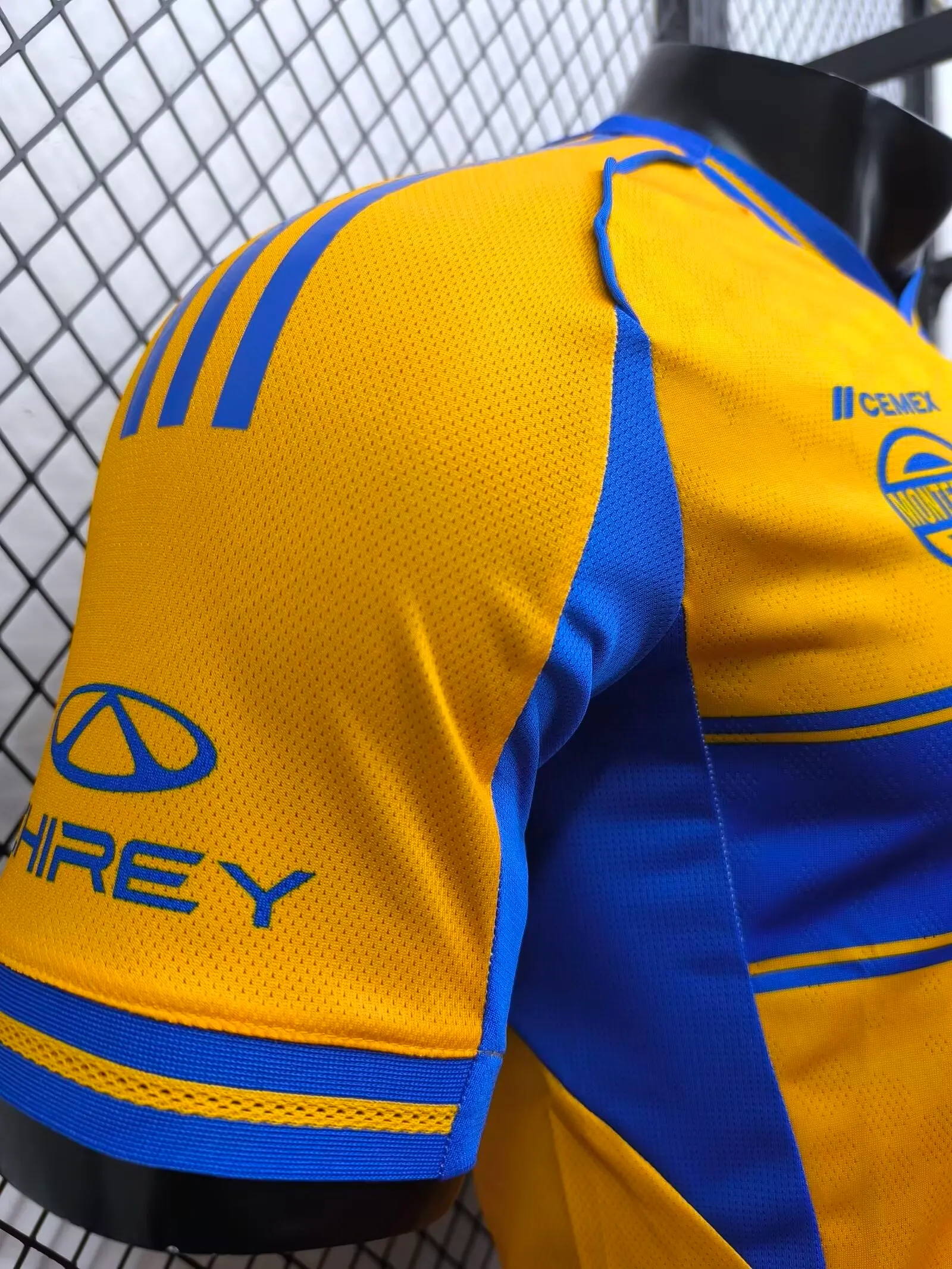 2025/2026 Player Version Tigres Home Football Jersey 1:1 Thai Quality - Image 7
