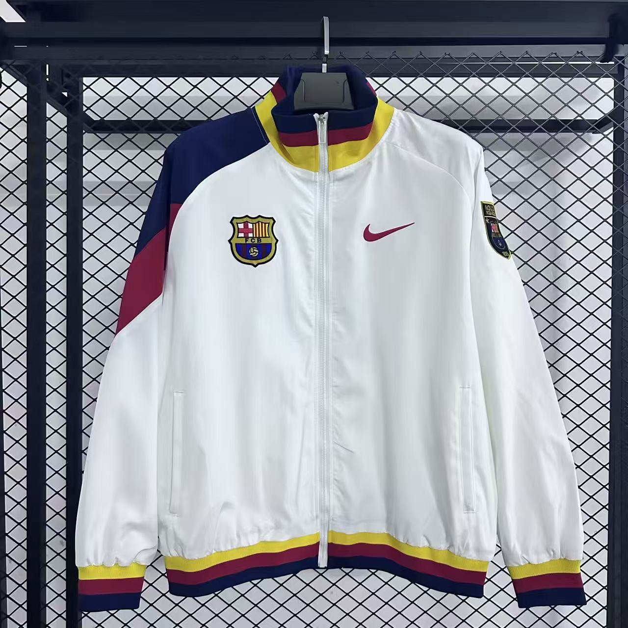 2025-2026 Barcelona Chaqueta cortavientos Blanco Camiseta Calidad tailandesa 1:1