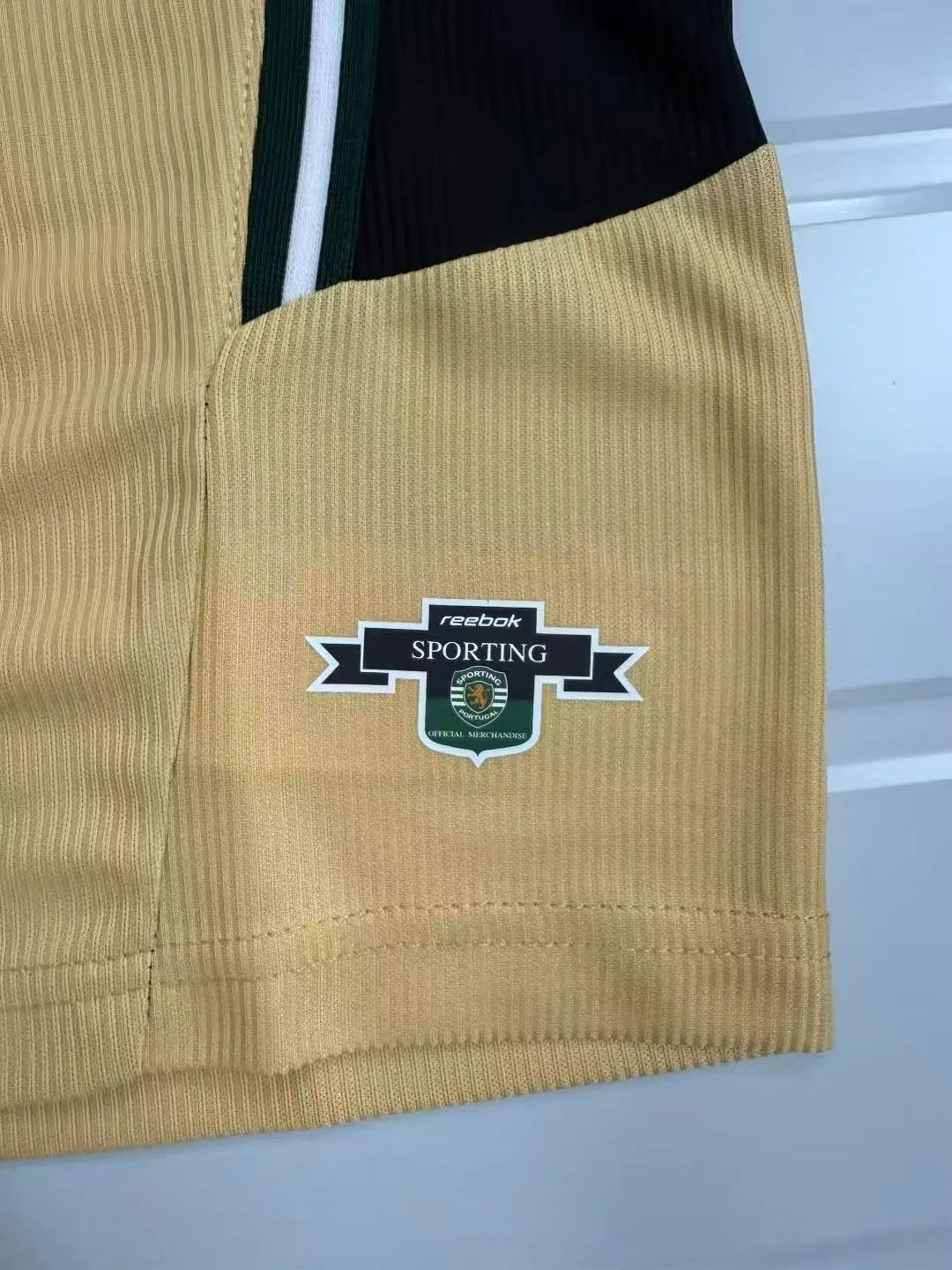 2003-2004 Retro Sporting Lisbon Auswärts Fußballtrikot 1:1 Thai-Qualität – Bild 4