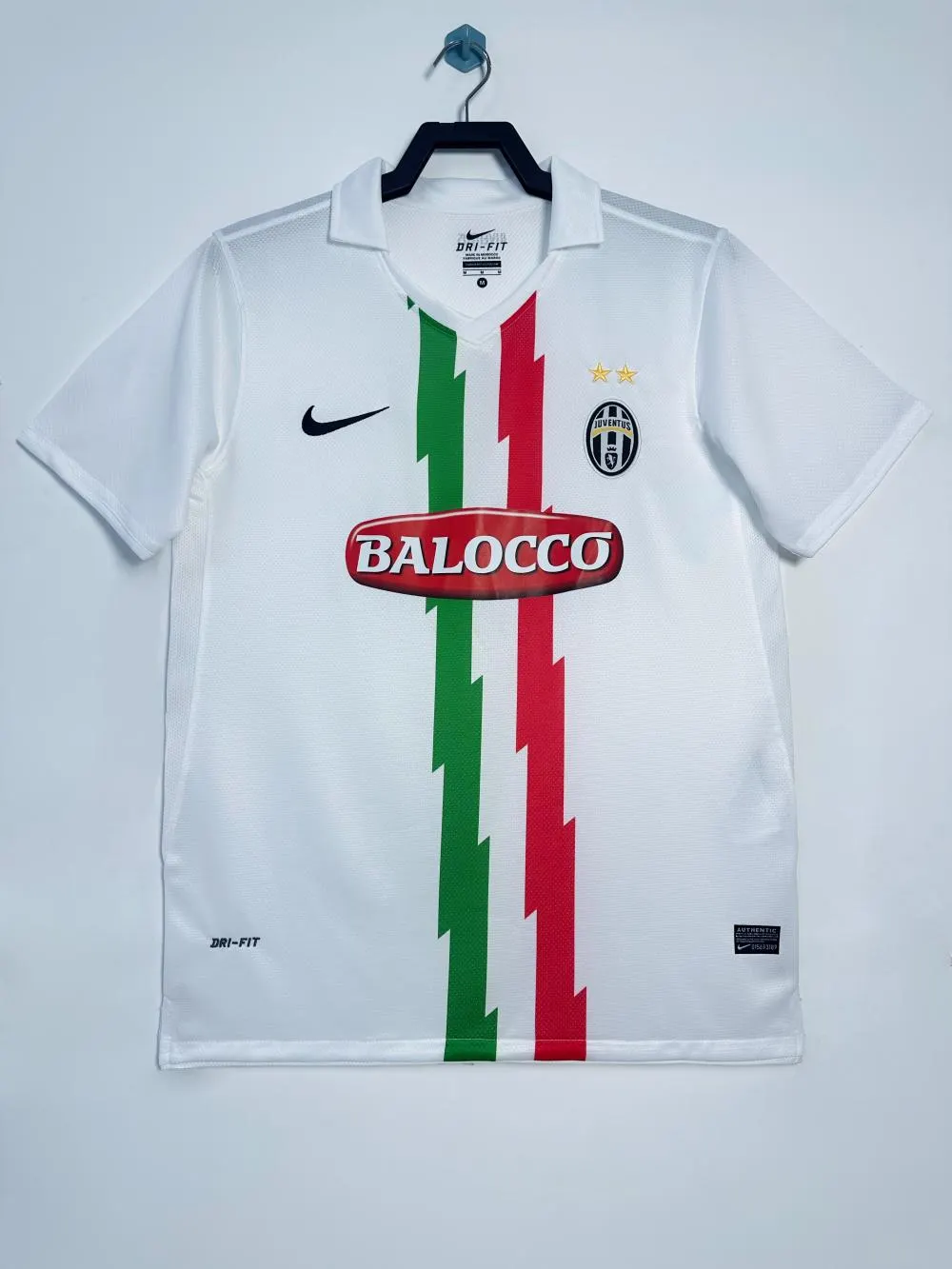 2010/2011 Retro Juventus Deplasman Futbol forması 1:1 Tayland kalitesi
