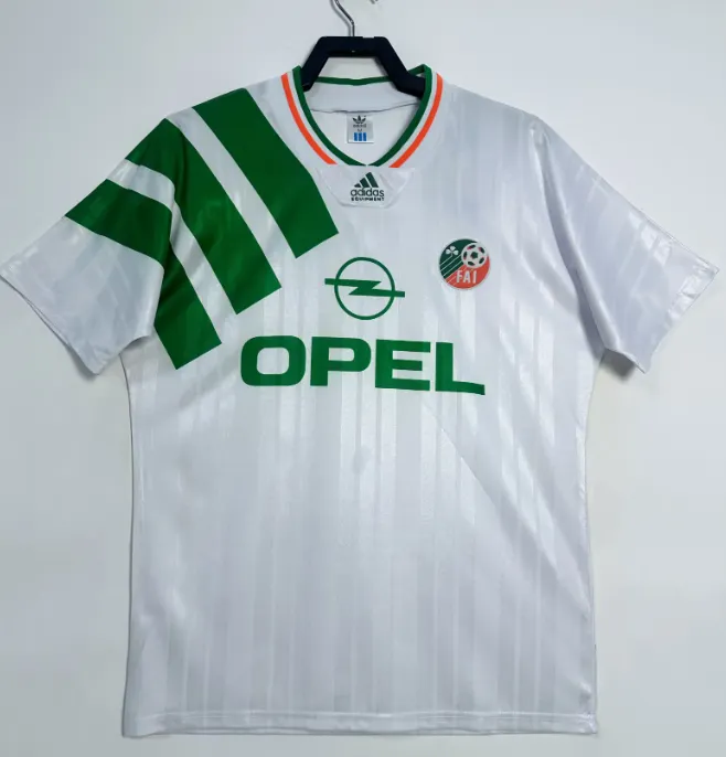1992-1994 Retro İrlanda Deplasman Futbol forması 1:1 Tayland kalitesi