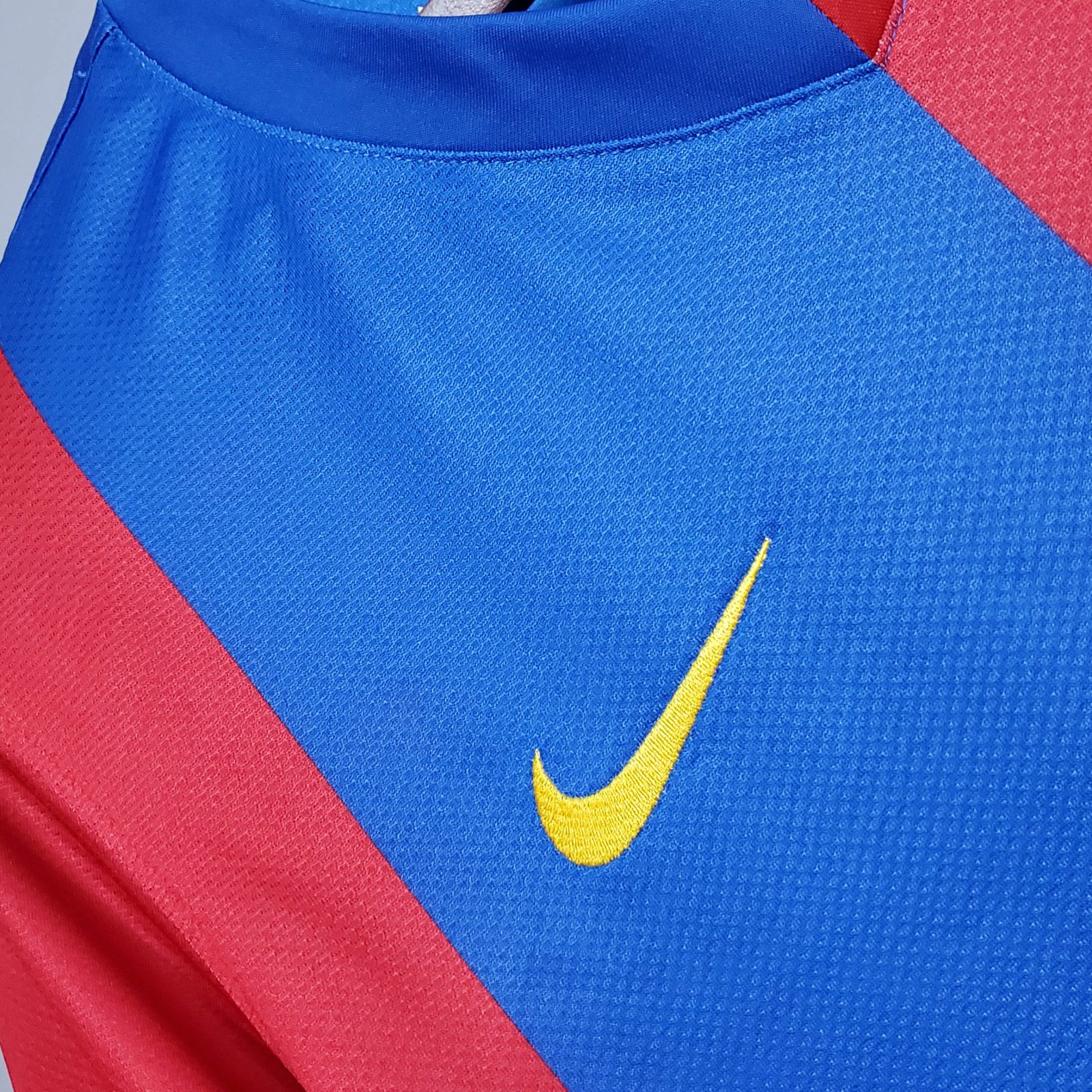2006/2007 Retro Barcelona Home Football Shirt 1:1 Thai Quality - Image 5