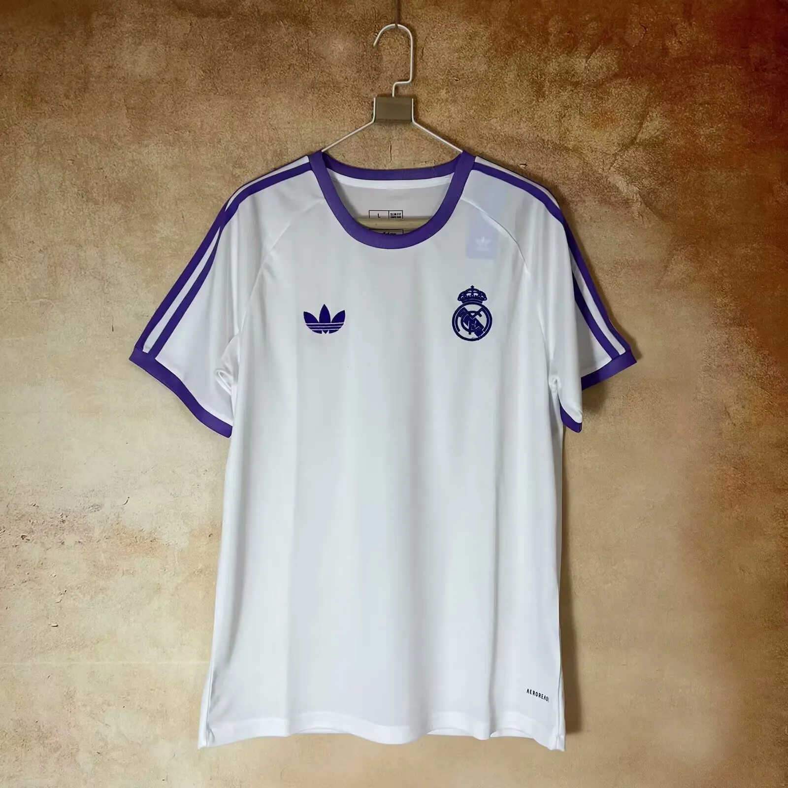2025/2026 Real Madrid Leisure Edición especial Camiseta de fútbol Calidad tailandesa 1:1