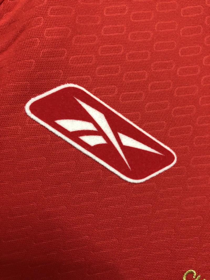 2004/2005 Retrô Liverpool Casa Camisa de futebol Qualidade tailandesa 1:1 - Image 7