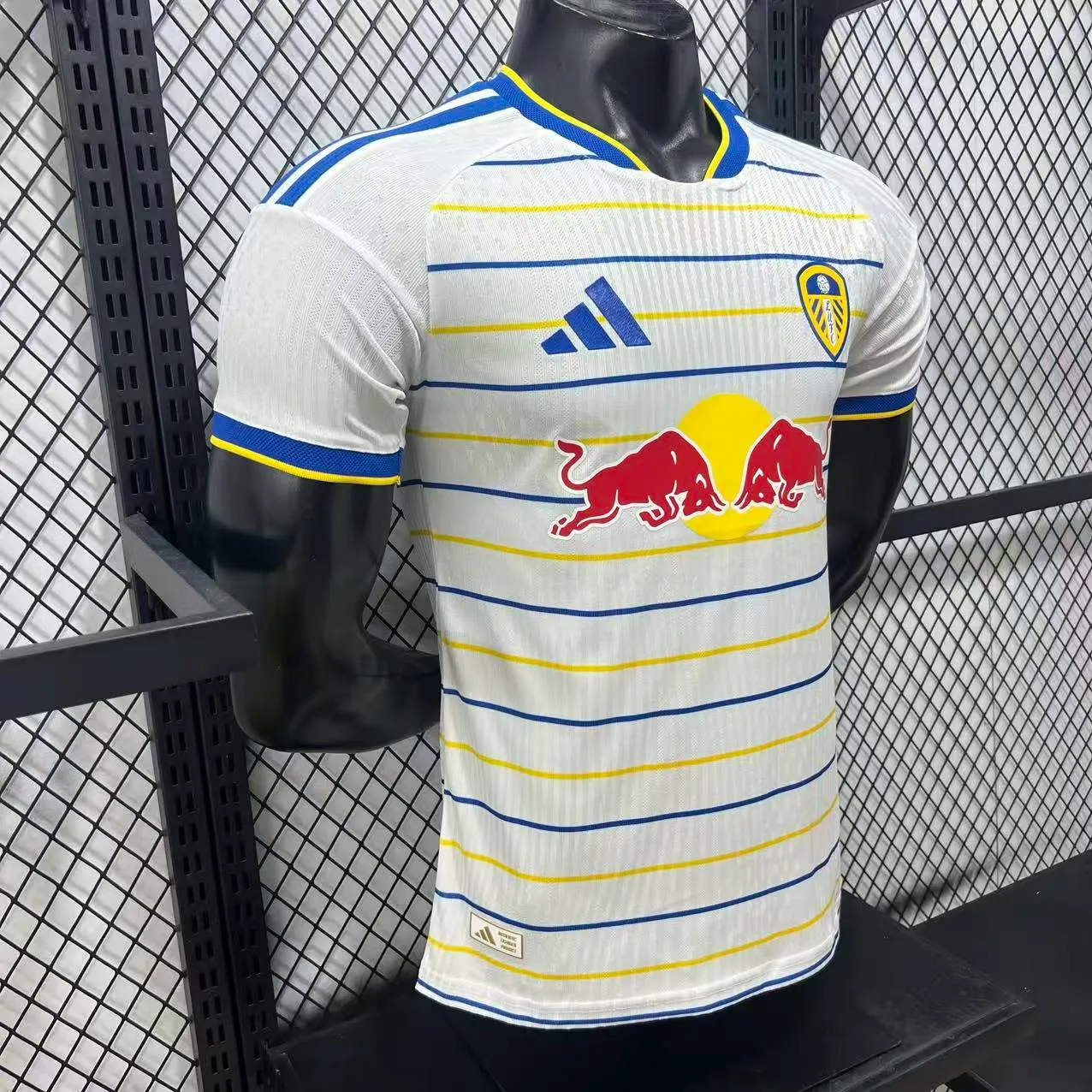 2026/2027 Versão jogador Leeds United Casa Camisa de futebol Qualidade tailandesa 1:1 - Image 3