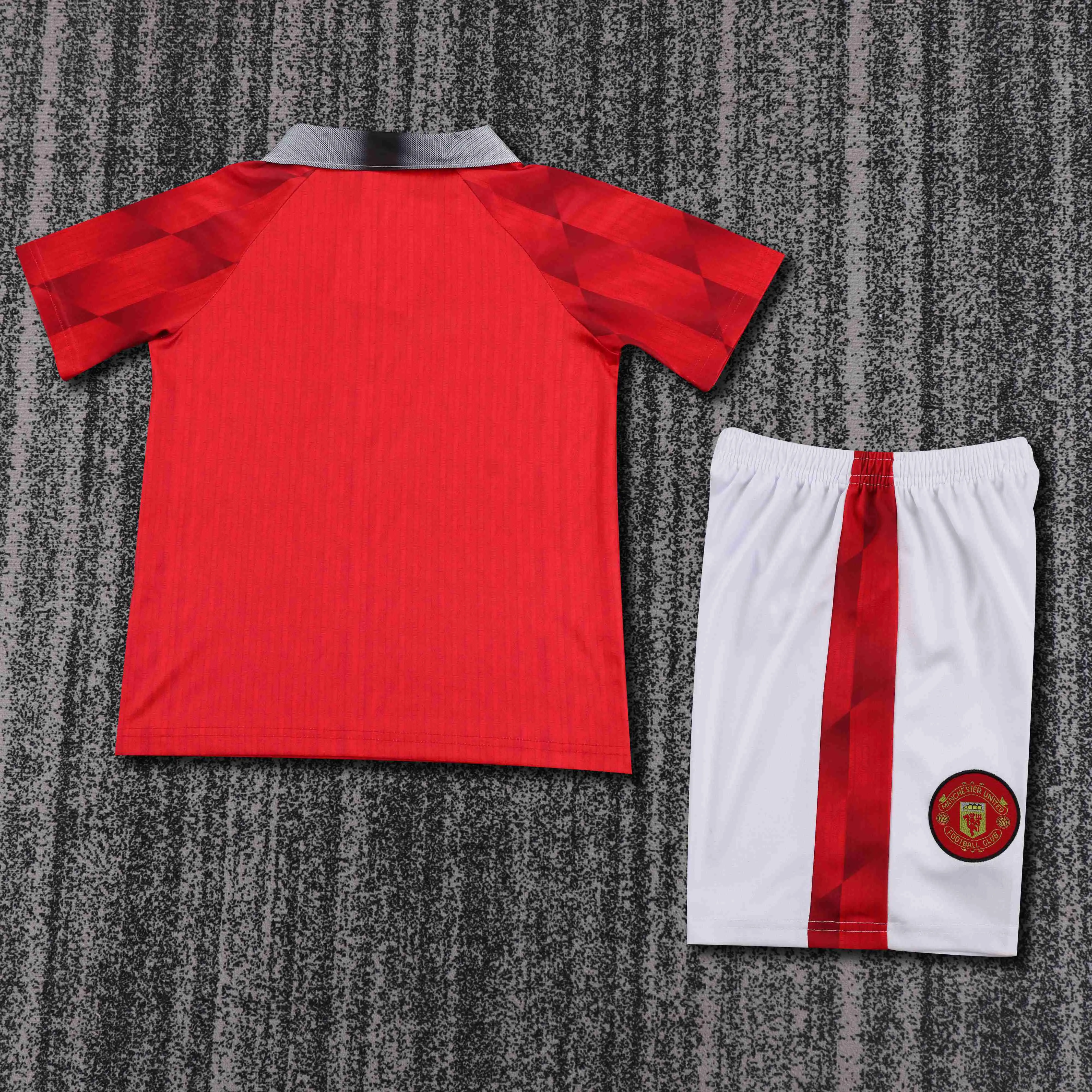 1996-1997 Ретро Manchester United Домашняя Футбольная футболка Тайское качество 1:1 Детский размер — изображение 2
