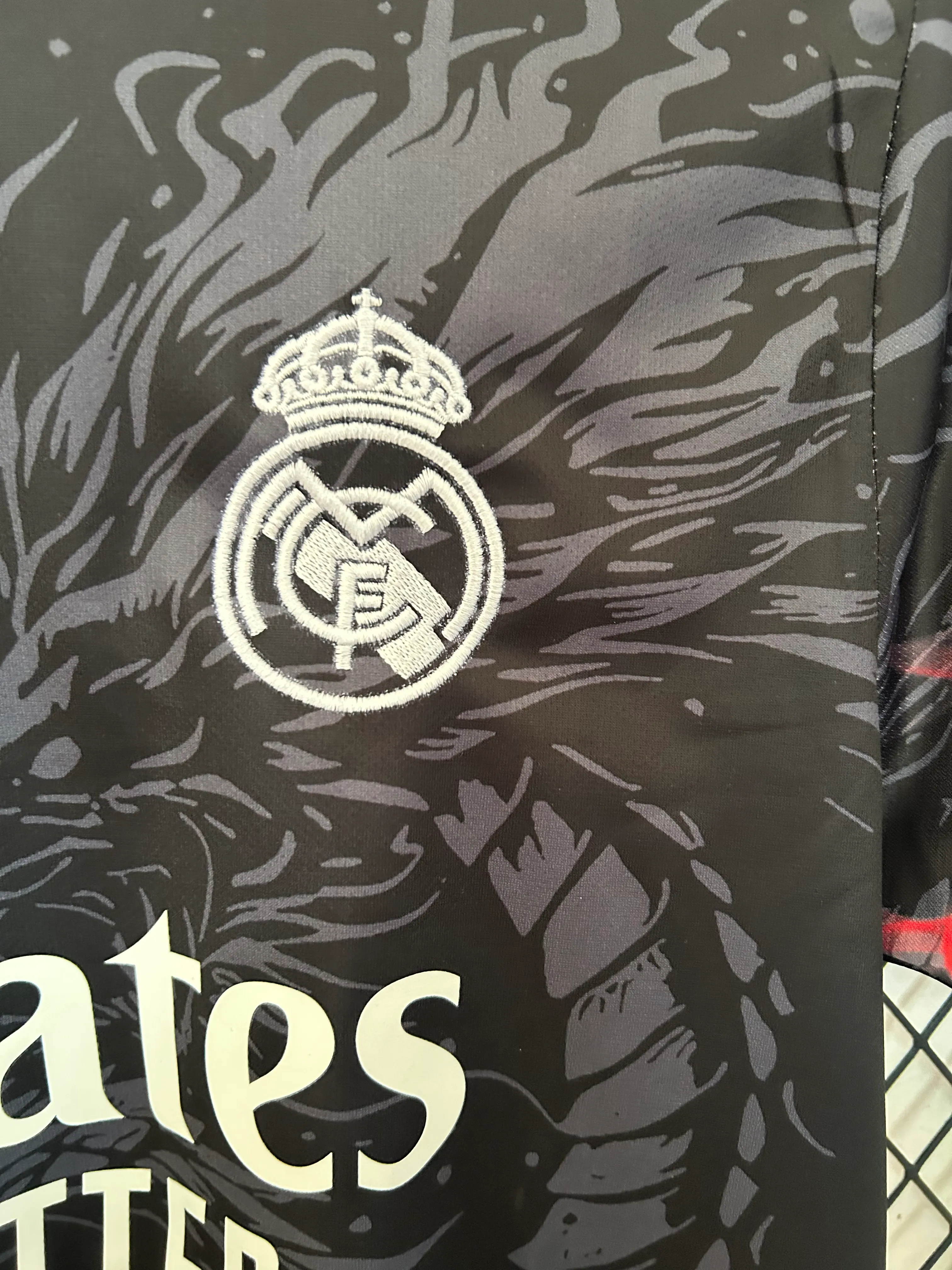 2025/2026 Real Madrid Dragon Siyah Özel sürüm Futbol forması 1:1 Tayland kalitesi - Görsel 5
