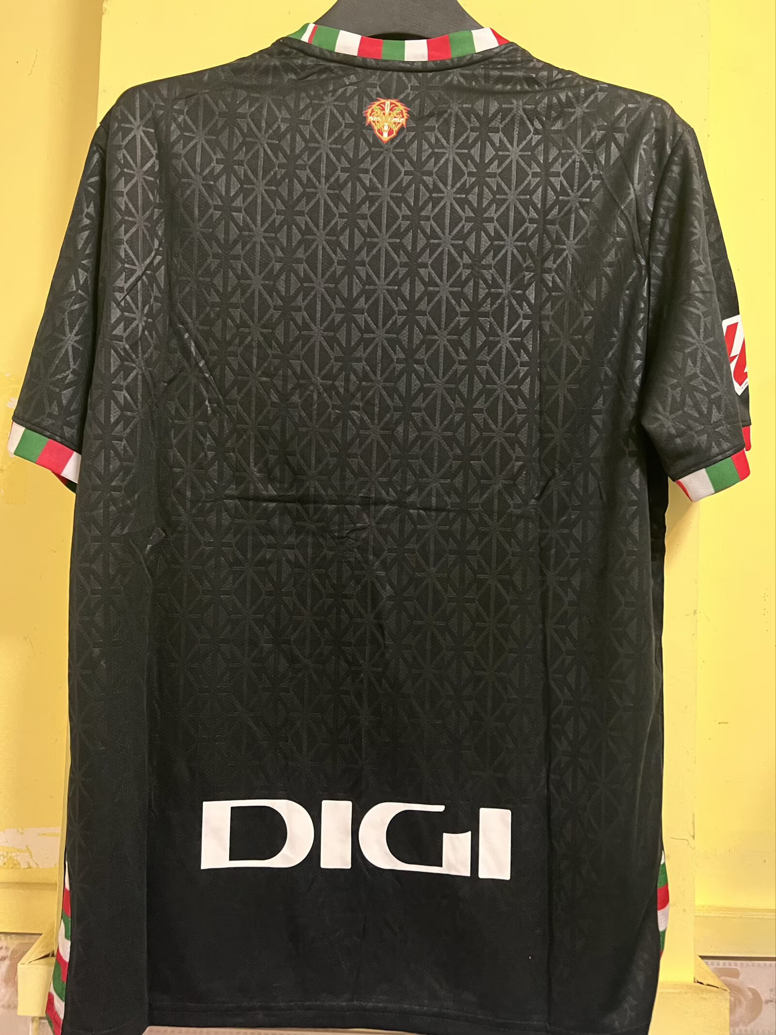 2025/2026 Athletic Bilbao Quatrième Extérieur Maillot de football Qualité thaï 1:1 – Image 2