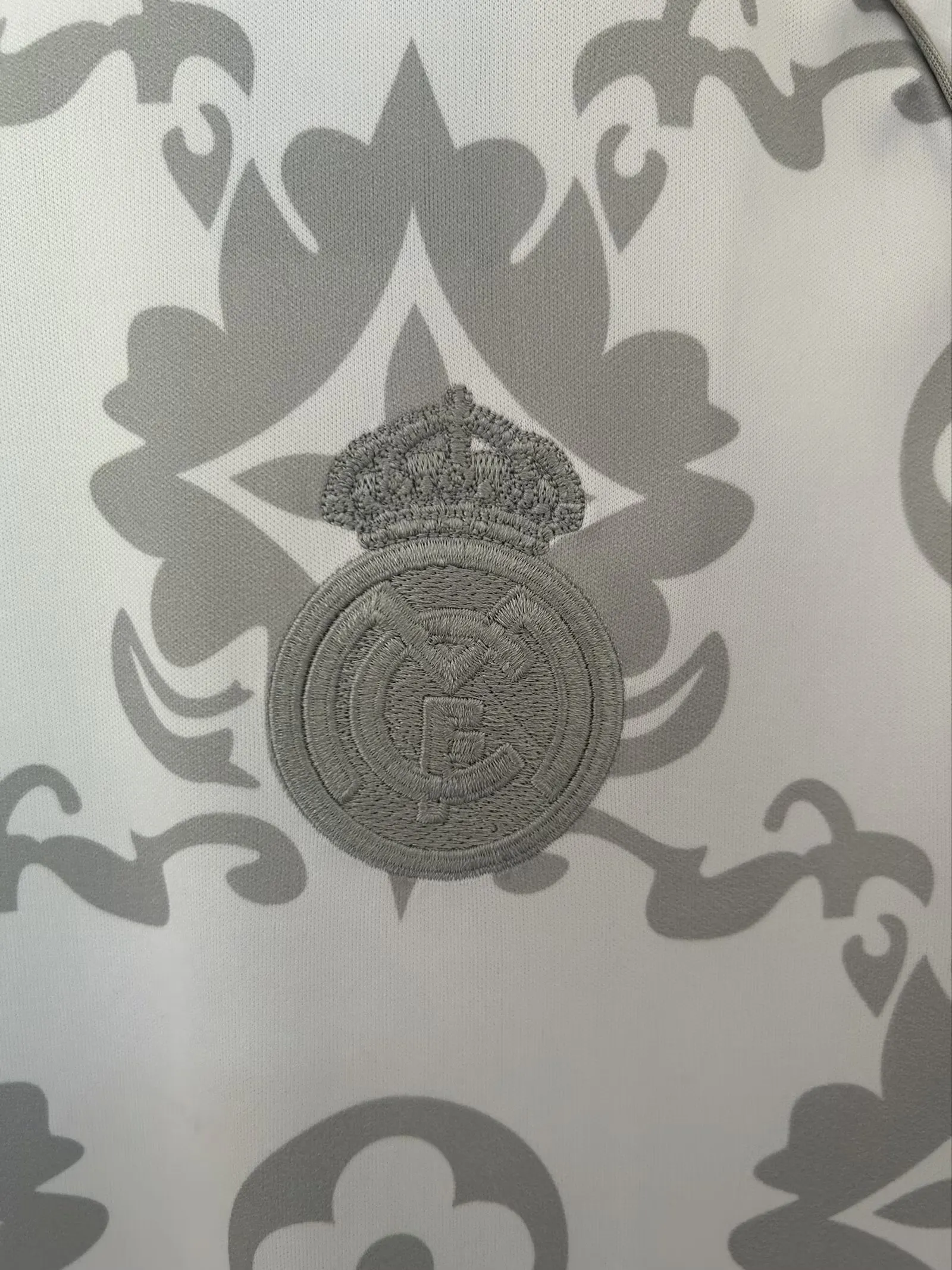 2025/2026 Real Madrid Édition spéciale 2 Maillot de football Qualité thaï 1:1 – Image 5