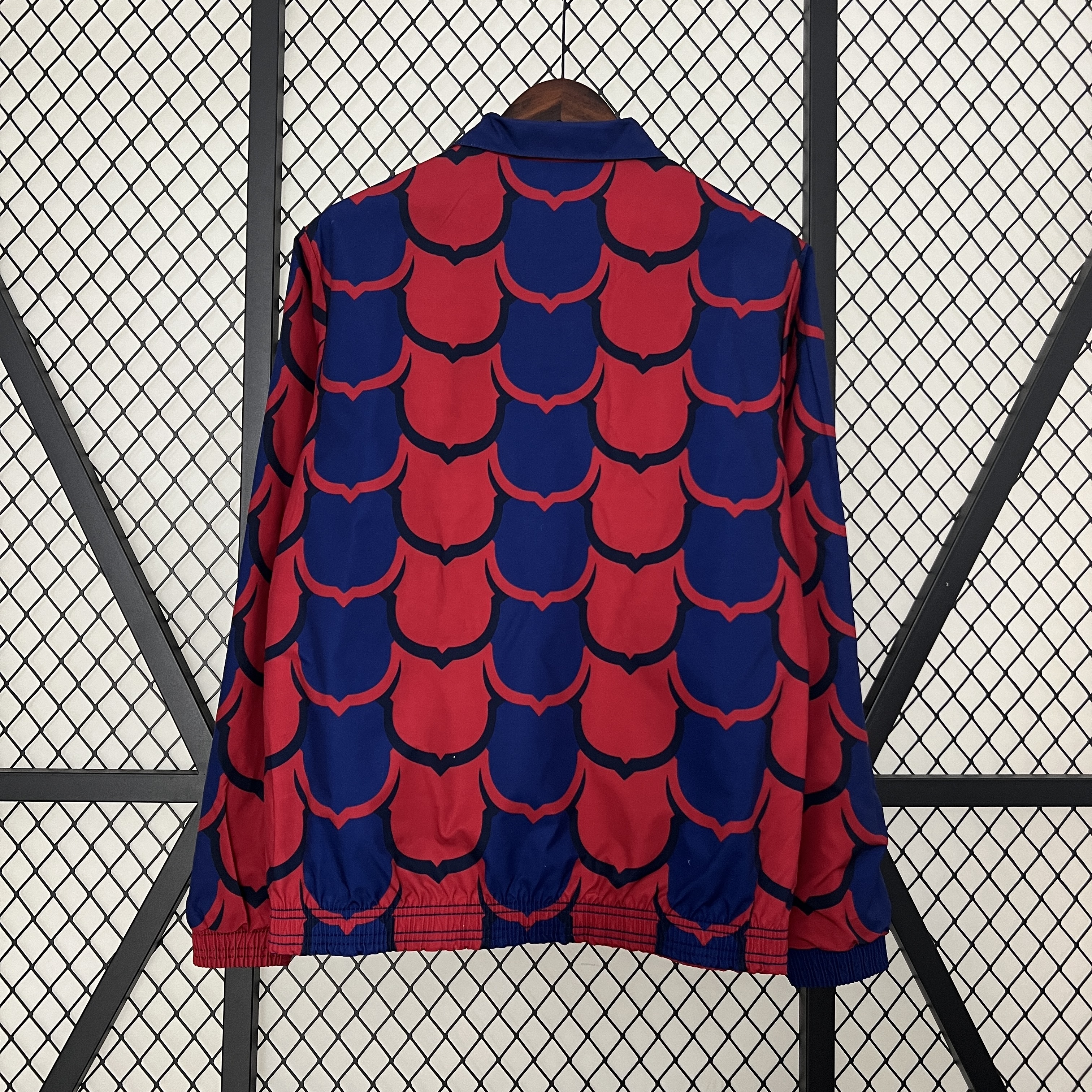 2025/2026 Barcelona Wendbar Windjacke Fußballtrikot 1:1 Thai-Qualität 06 – Bild 3