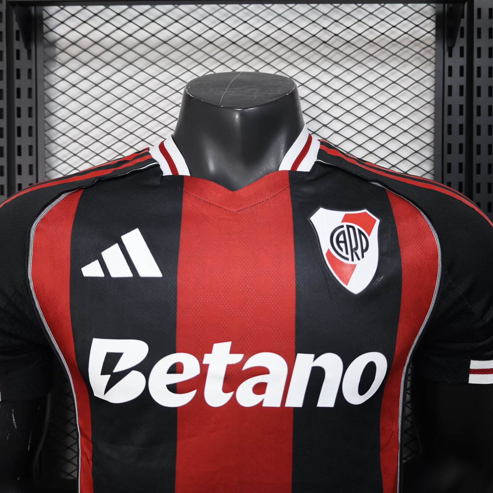 2025/2026 Spielerversion River Plate Auswärts Fußballtrikot 1:1 Thai-Qualität – Bild 3