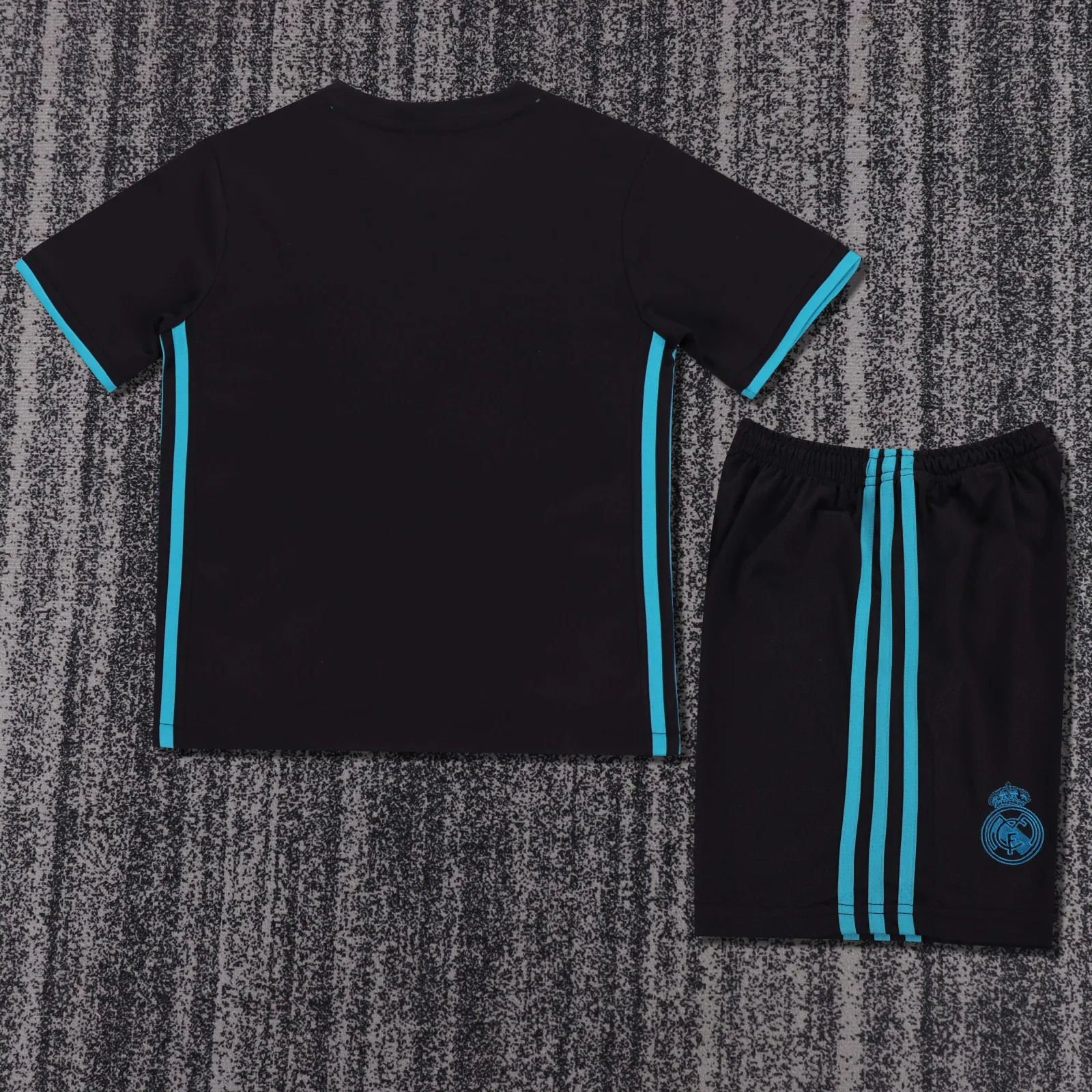 2017/2018 Rétro Real Madrid Extérieur Maillot de football Qualité thaï 1:1 Taille enfant – Image 3