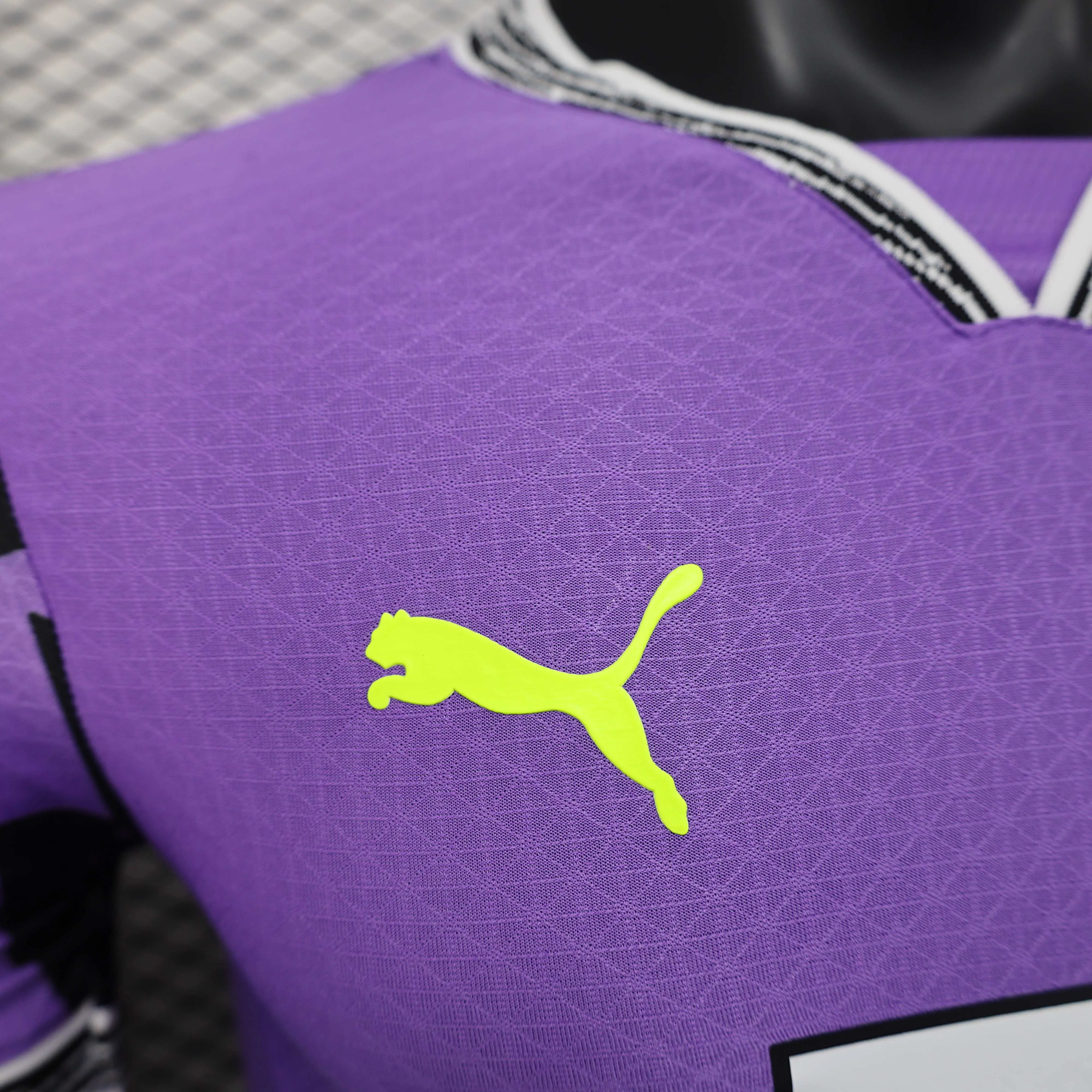 2025/2026 Versione giocatore Dortmund Portiere Viola Maglia da calcio Qualità thai 1:1 - immagine 4