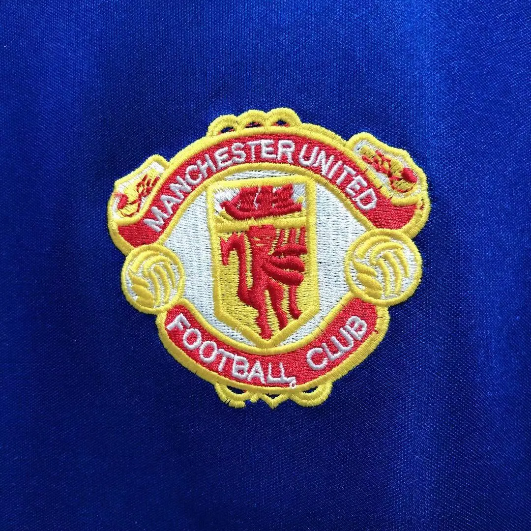 1985 Retrô Manchester United Fora Camisa de futebol Qualidade tailandesa 1:1 - Image 3