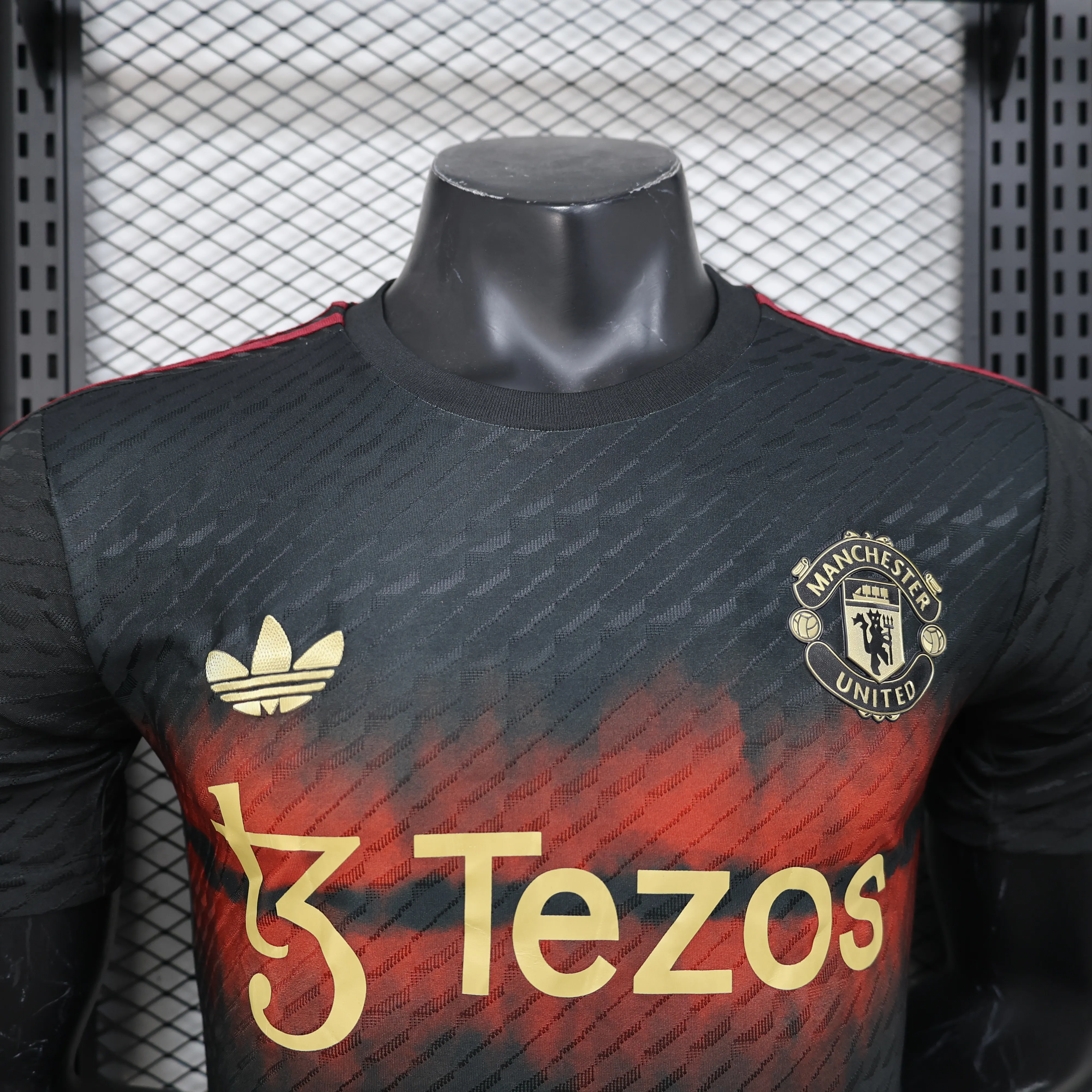 2025/2026 Player Version Manchester United Training 02 Football Jersey 1:1 Thai quality - Image 3