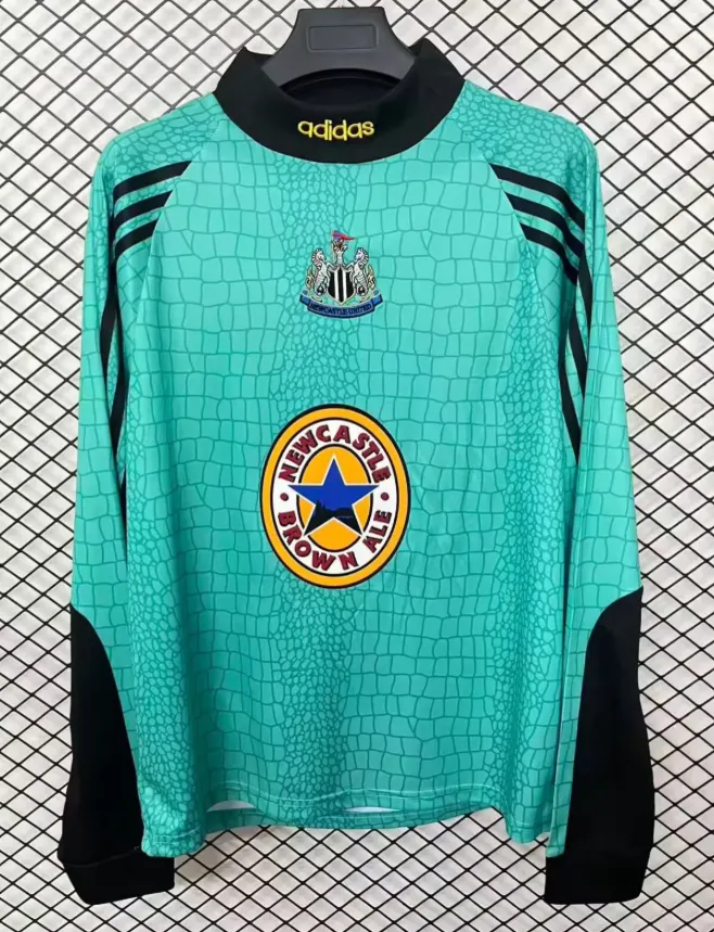 1997/1998 Retro Langarm Newcastle United Torwart Fußballtrikot 1:1 Thai-Qualität