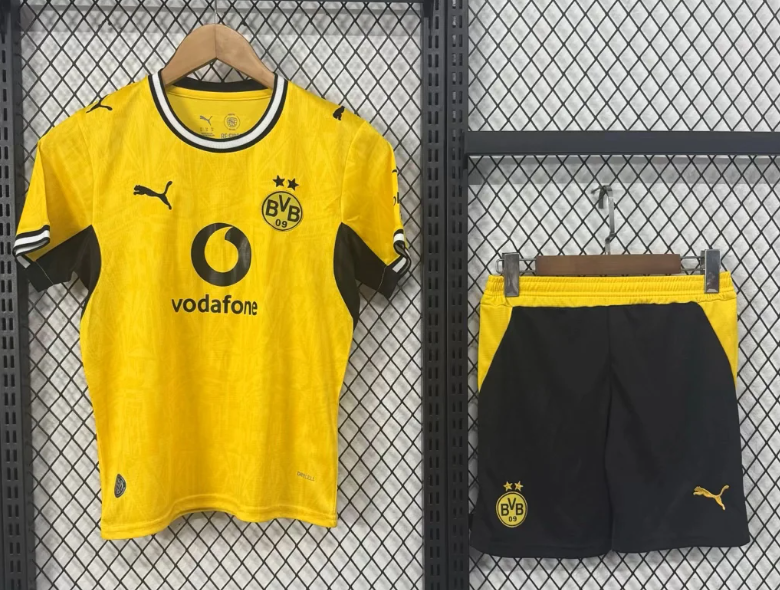 2026/2027 Dortmund Casa Camisa de futebol Qualidade tailandesa 1:1 Tamanho infantil
