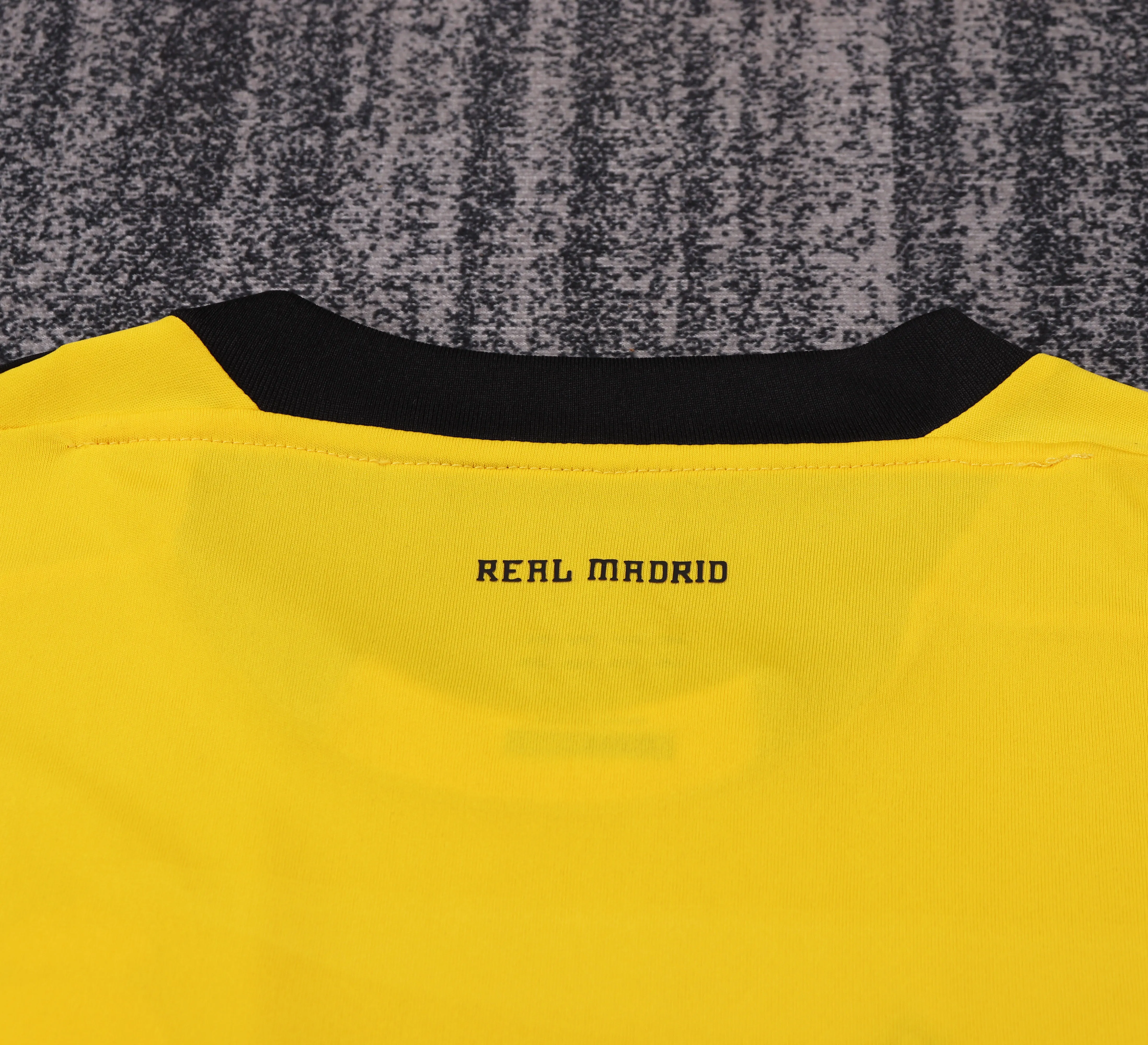 2011-2012 Retro Real Madrid Portiere Maglia da calcio Qualità thai 1:1 Taglia bambino - immagine 4