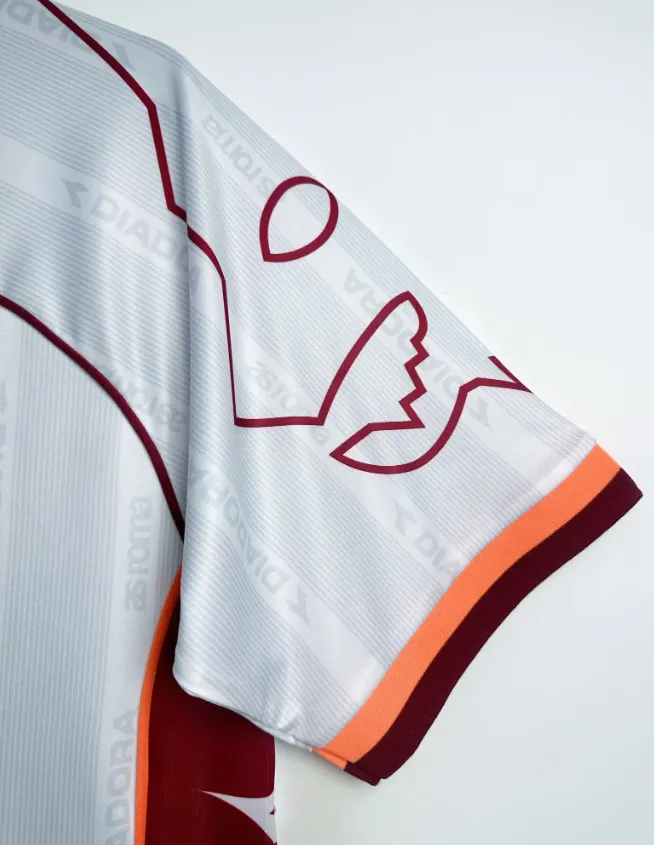 1999/2000 Retro Roma Away Football Jersey 1:1 Thai Quality - Image 5