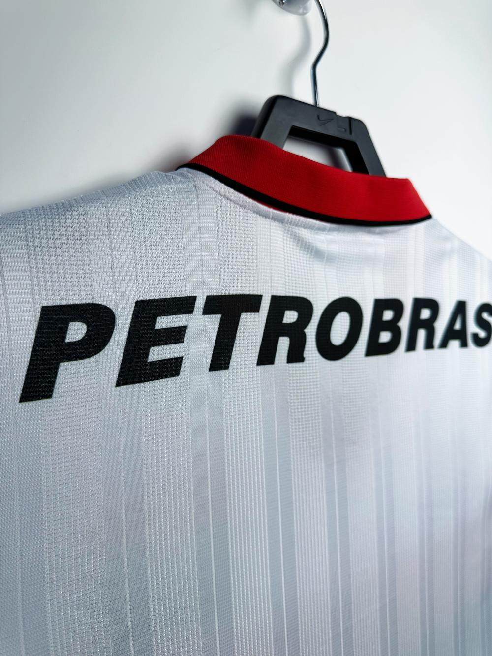 1995-1996 Retro Flamengo Away Football Jersey 1:1 Thai Quality - Image 4