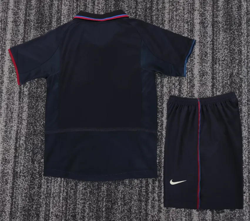 2002/2003 Retro Barcelona Üçüncü Deplasman Futbol forması 1:1 Tayland kalitesi Çocuk bedeni - Görsel 2