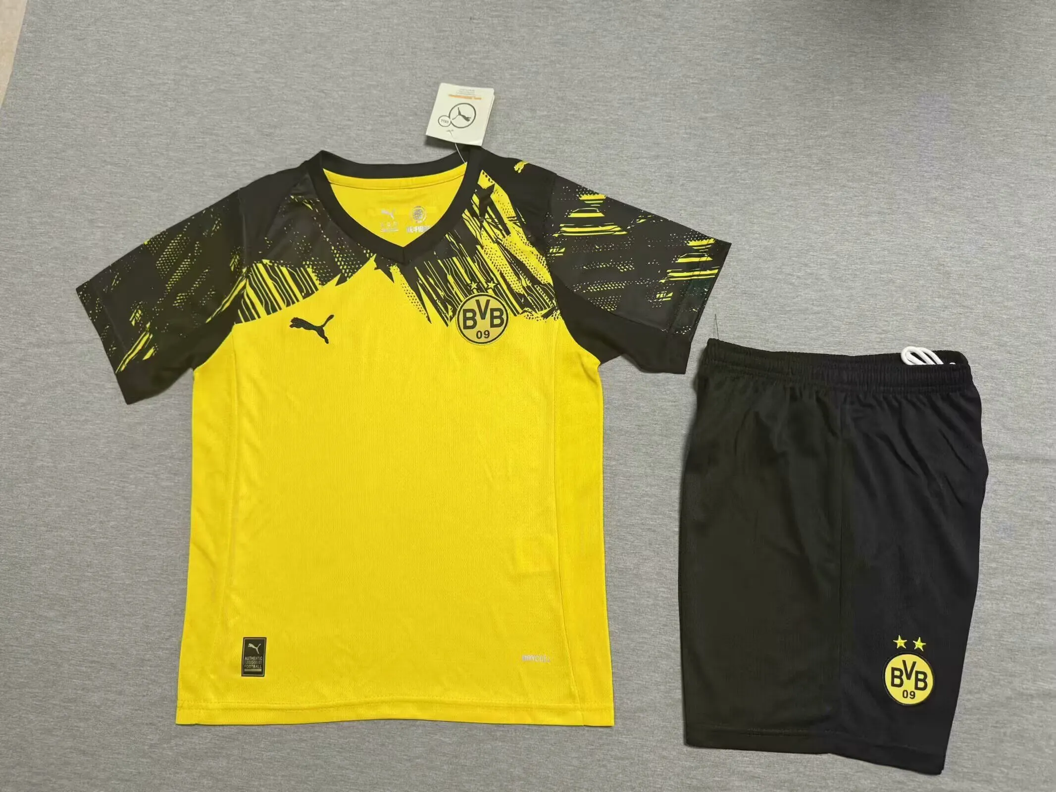 2025/2026 Dortmund Thuis Voetbalshirt 1:1 Thaise kwaliteit