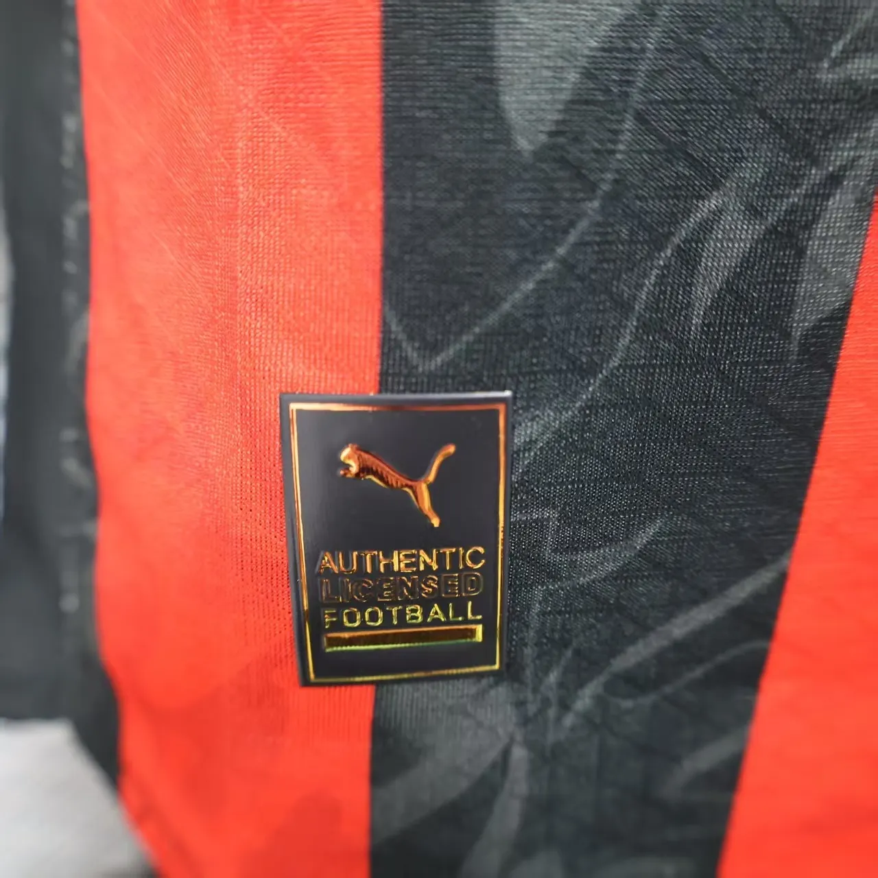 2025/2026 Player Version AC Milan Home Long Sleeve Football Shirt 1:1 Thai Quality - Image 10