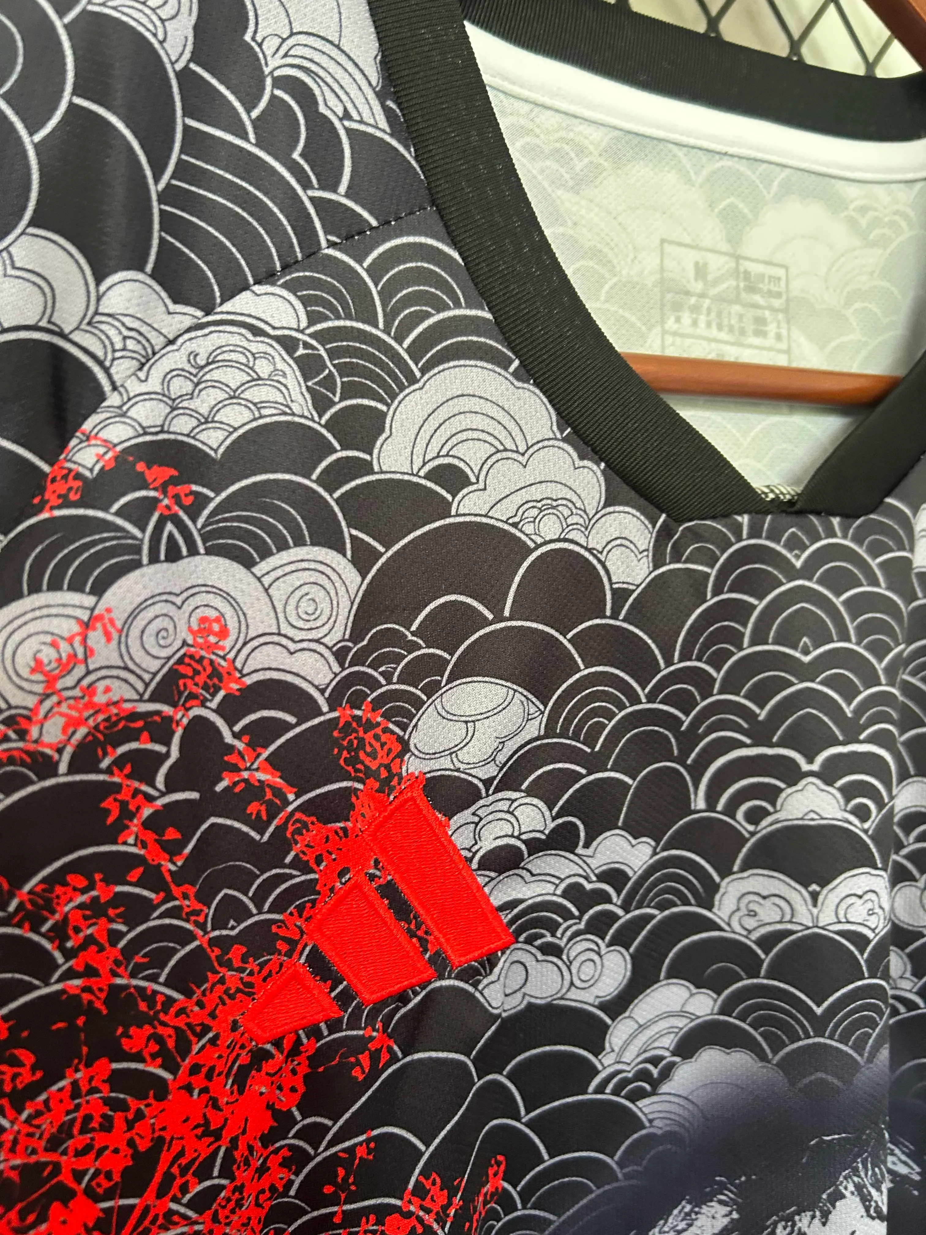 2025/2026 Japão Edição especial 46 Camisa de futebol Qualidade tailandesa 1:1 - Image 3