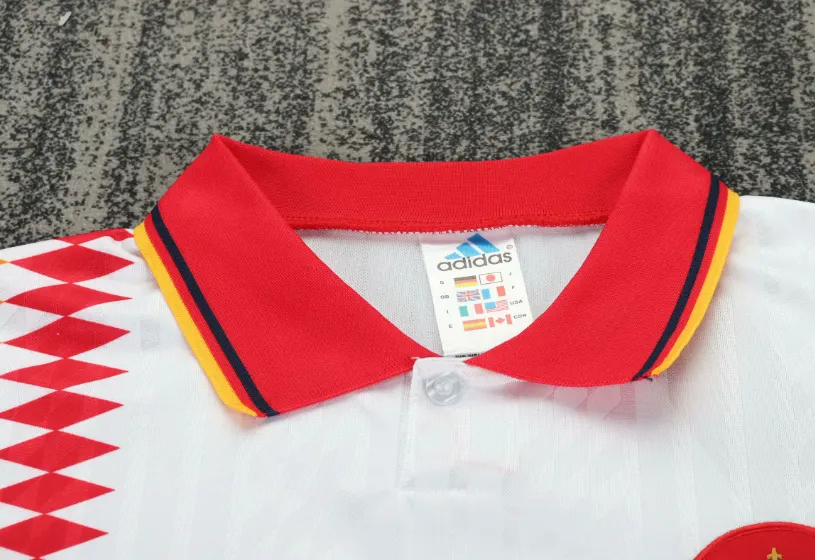 1994 Retrô Espanha Fora Camisa de futebol Qualidade tailandesa 1:1 Tamanho infantil - Image 3