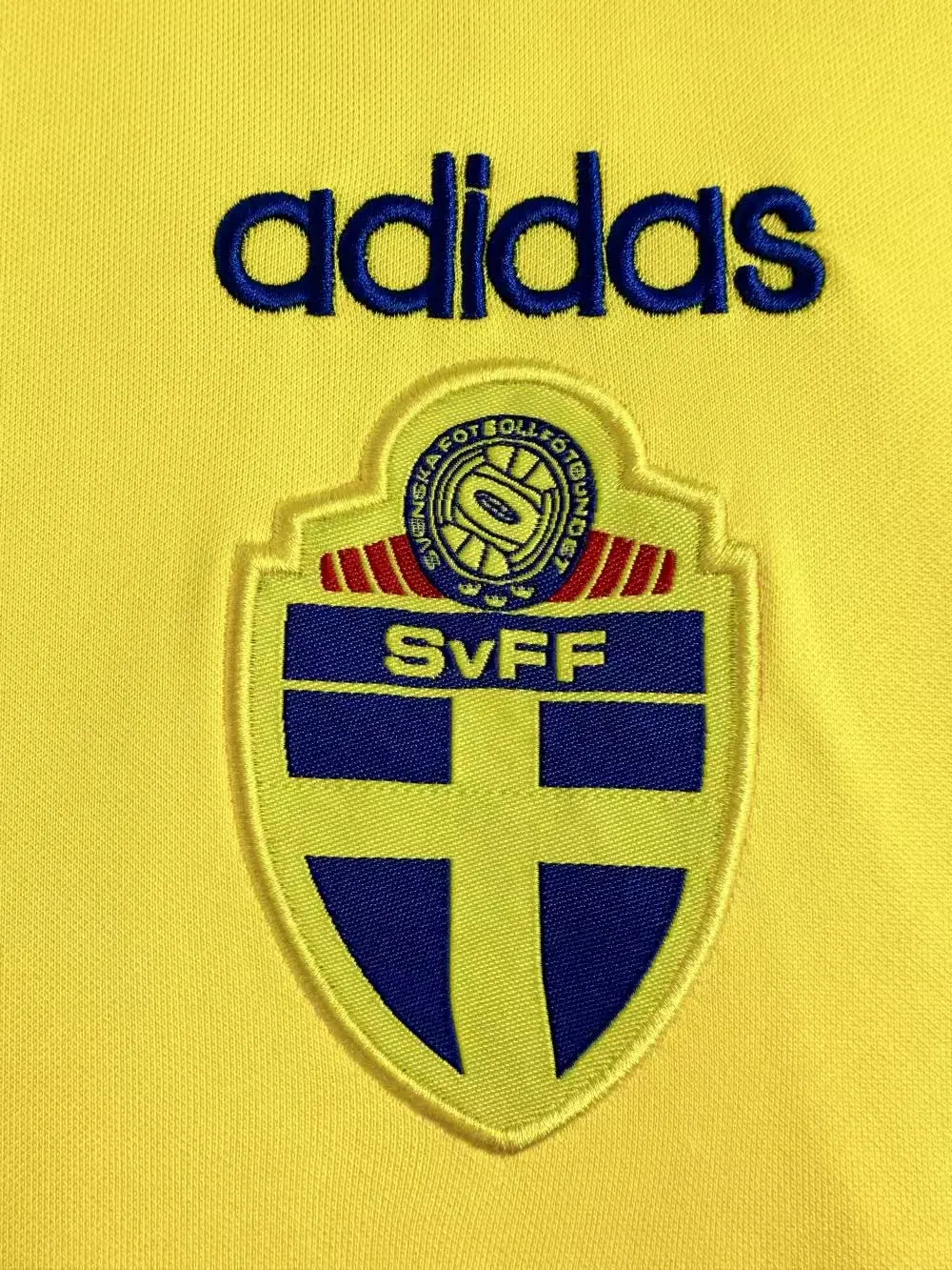 1994 Retro Sweden Home Football Jersey 1:1 Thai Quality - Image 6