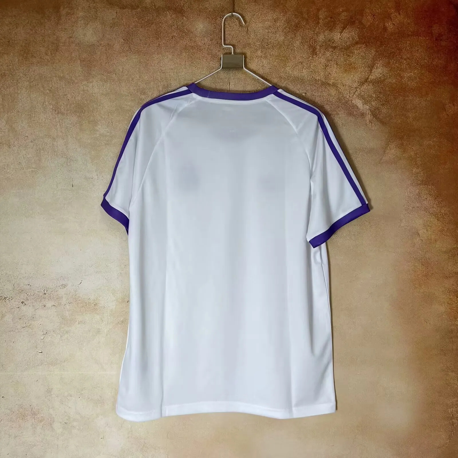 2025/2026 Real Madrid Leisure Edición especial Camiseta de fútbol Calidad tailandesa 1:1 - Imagen 2