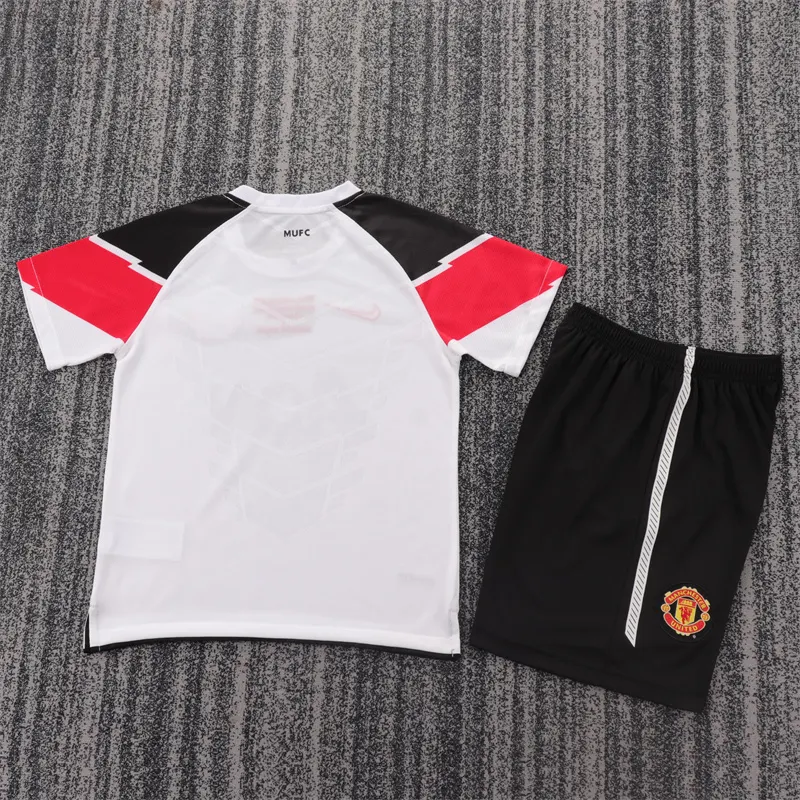 2011/2012 Retro Manchester United Away Football Shirt 1:1 Thai Quality Kids Size - Image 3