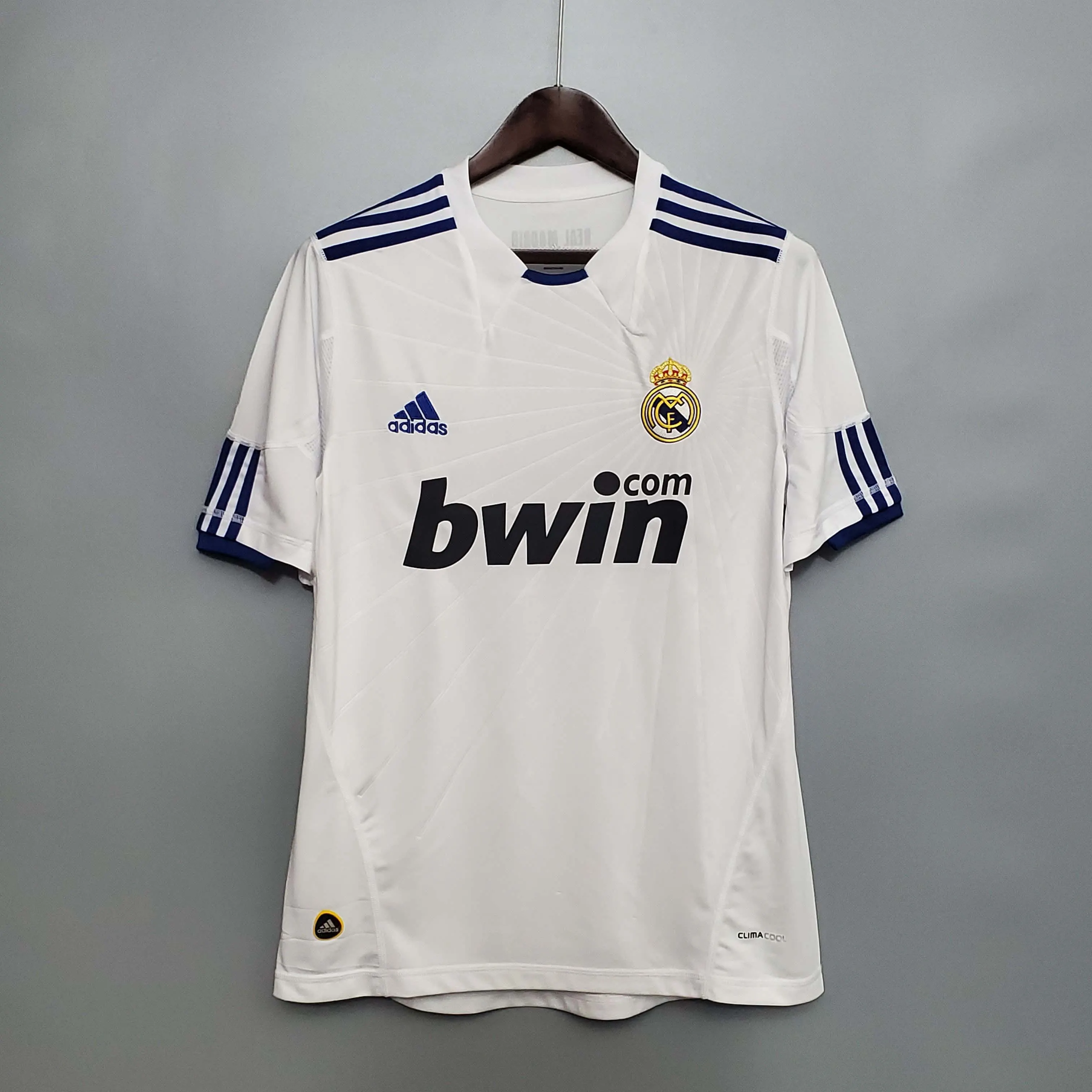 2010/2011 Rétro Real Madrid Domicile Maillot de football Qualité thaï 1:1