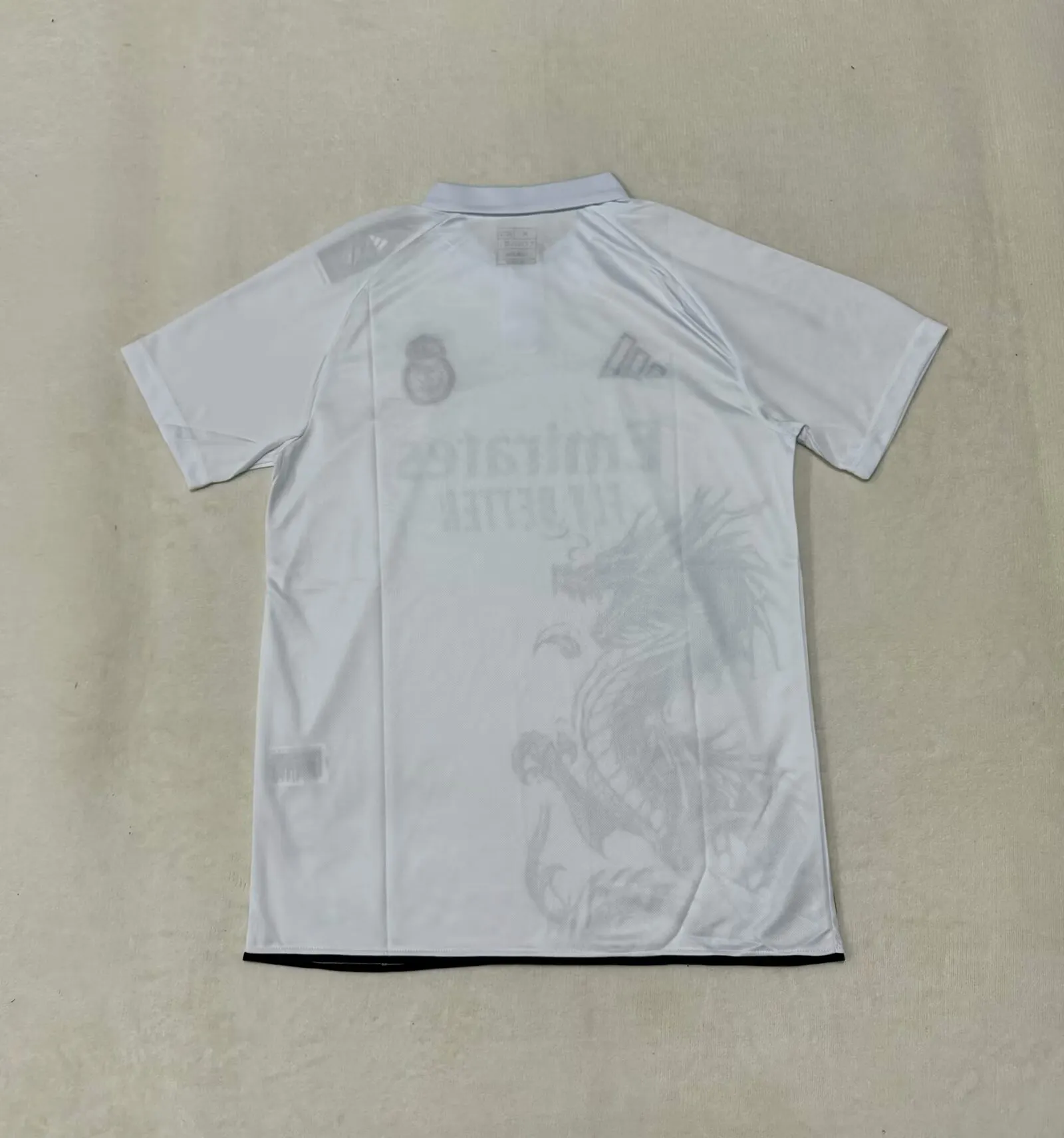 2025/2026 Real Madrid Dragon Pattern Sonderedition Weiß Fußballtrikot 1:1 Thai-Qualität – Bild 2