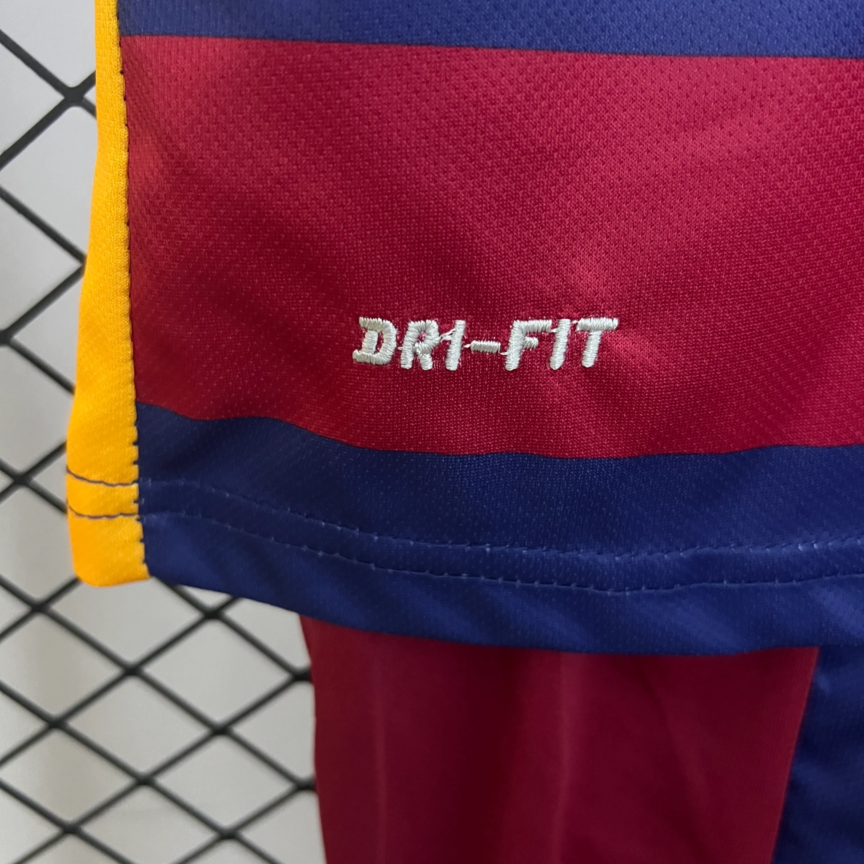 2015/2016 Retro Barcelona Casa Maglia da calcio Qualità thai 1:1 Taglia bambino - immagine 6