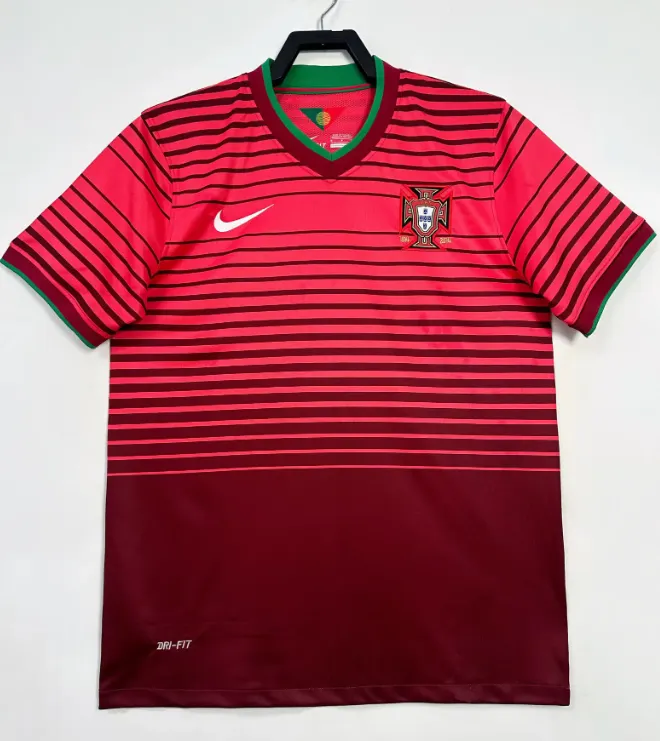 2014 Retro Portekiz İç saha Futbol forması 1:1 Tayland kalitesi