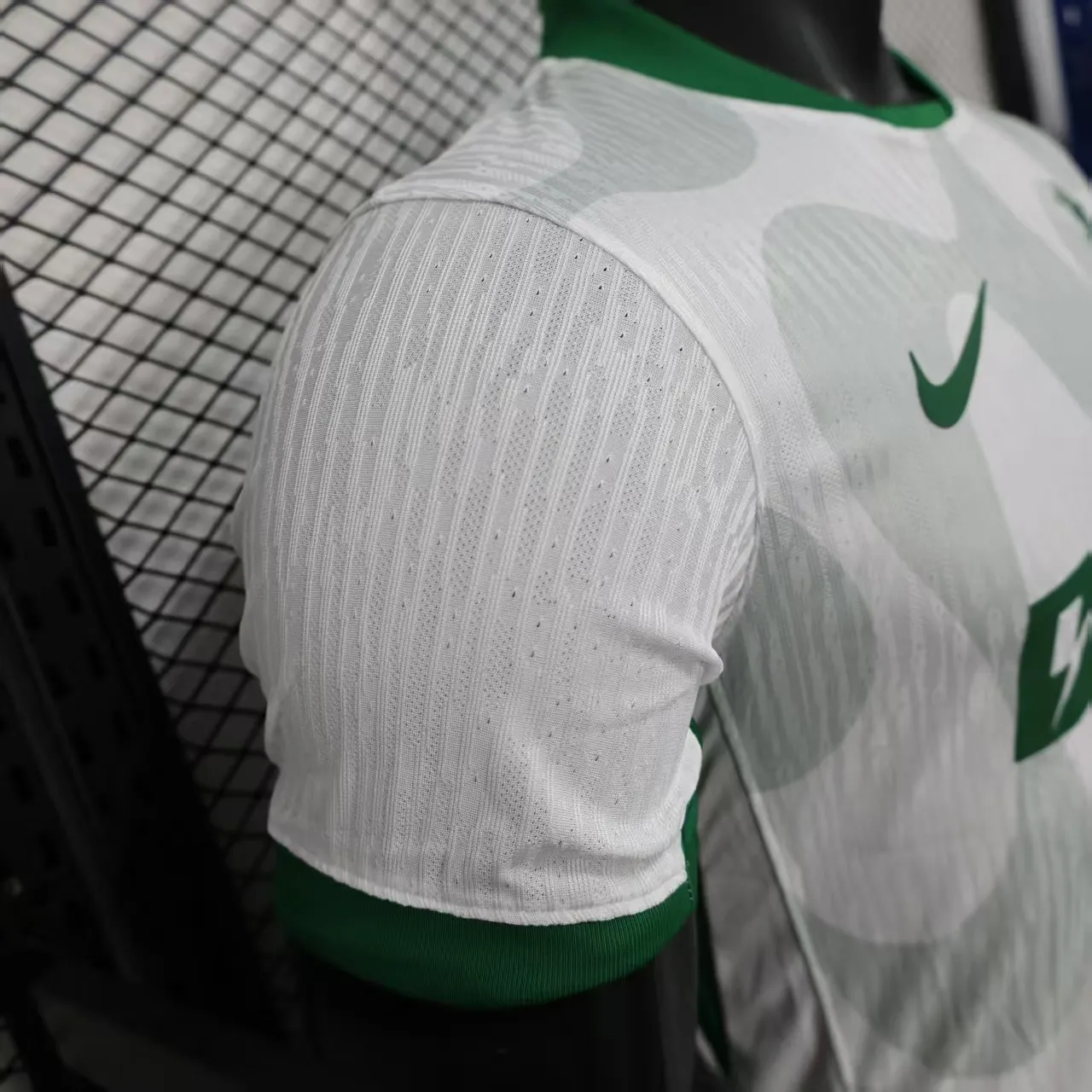 2025/2026 Player Version Sporting Lisbon Special Edition white Football Shirt 1:1 Thai Quality - Image 4