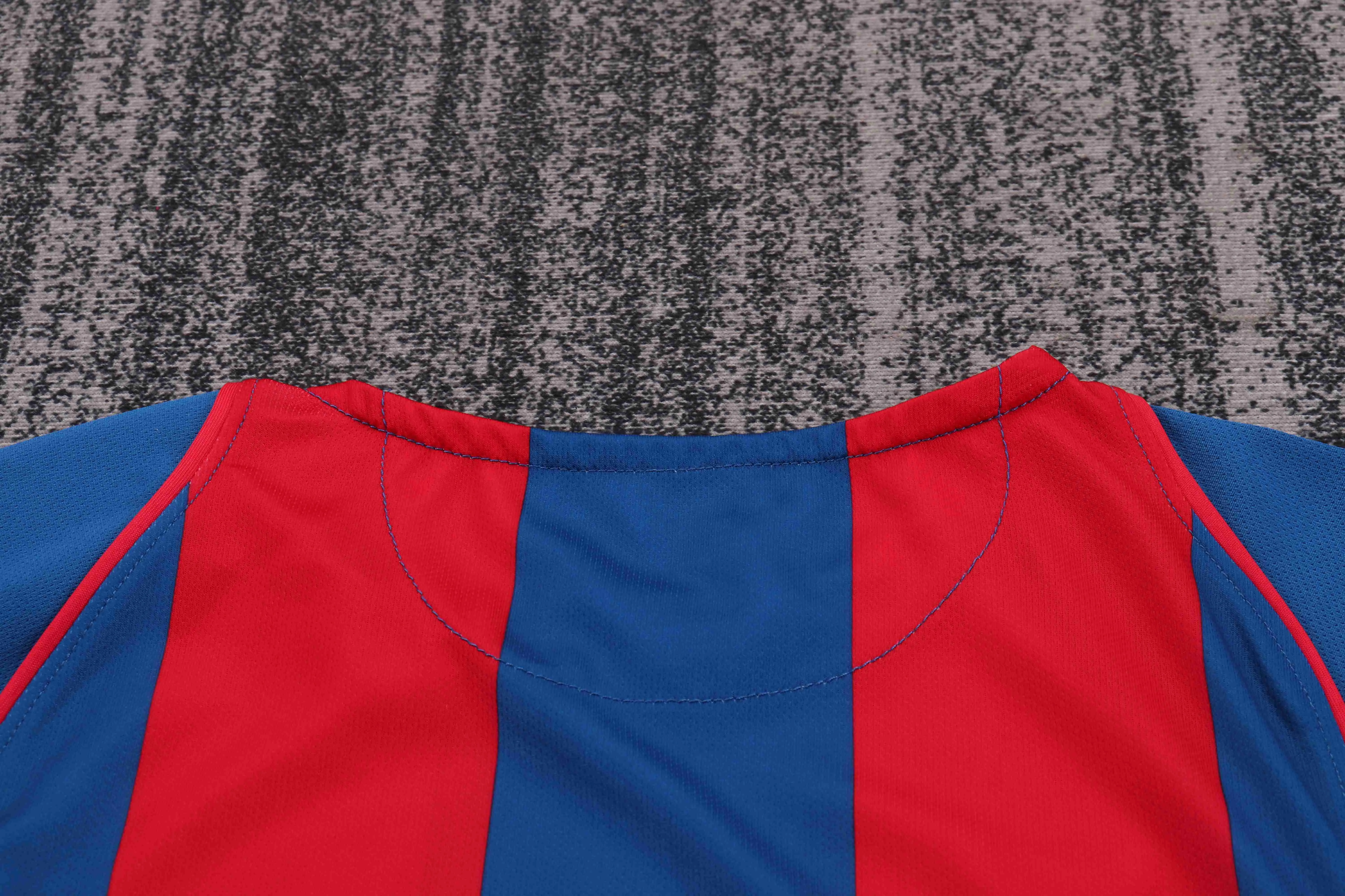 2004-2005 Retro Barcelona Casa Maglia da calcio Qualità thai 1:1 Taglia bambino - immagine 4