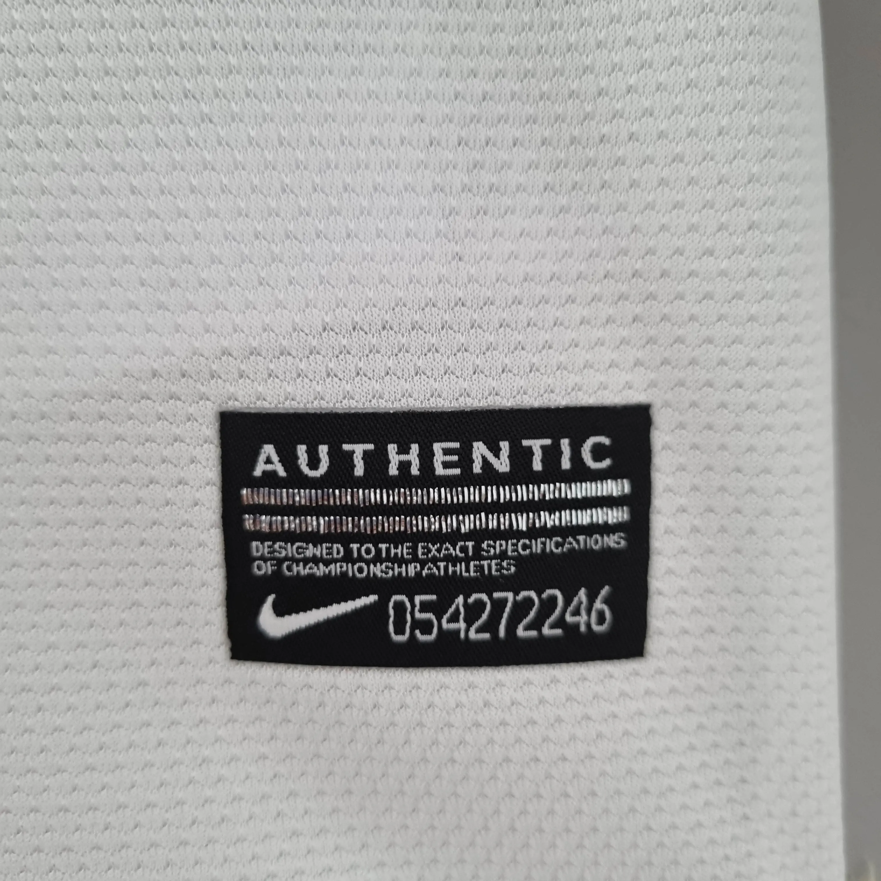 2012 Rétro Manches longues Portugal Extérieur Maillot de football – Image 10