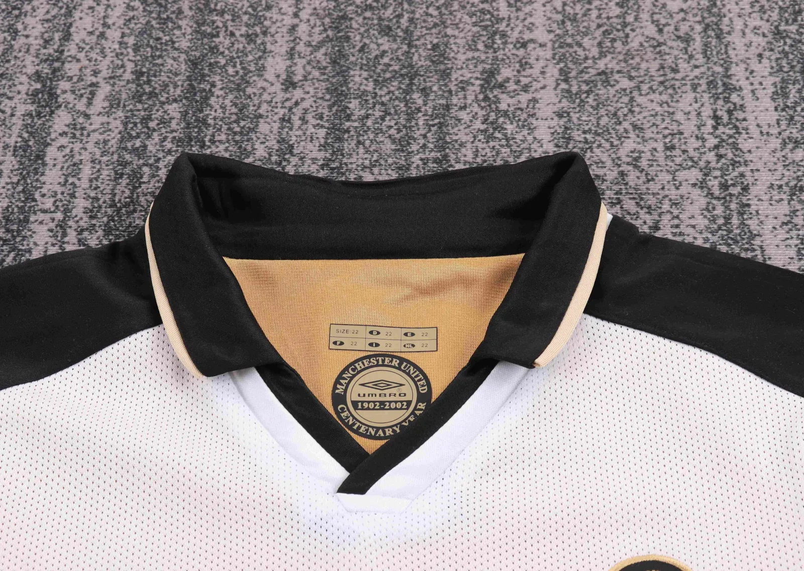 2001-2002 Retro Manchester United 100th Edizione anniversario Maglia da calcio Qualità thai 1:1 Taglia bambino - immagine 4
