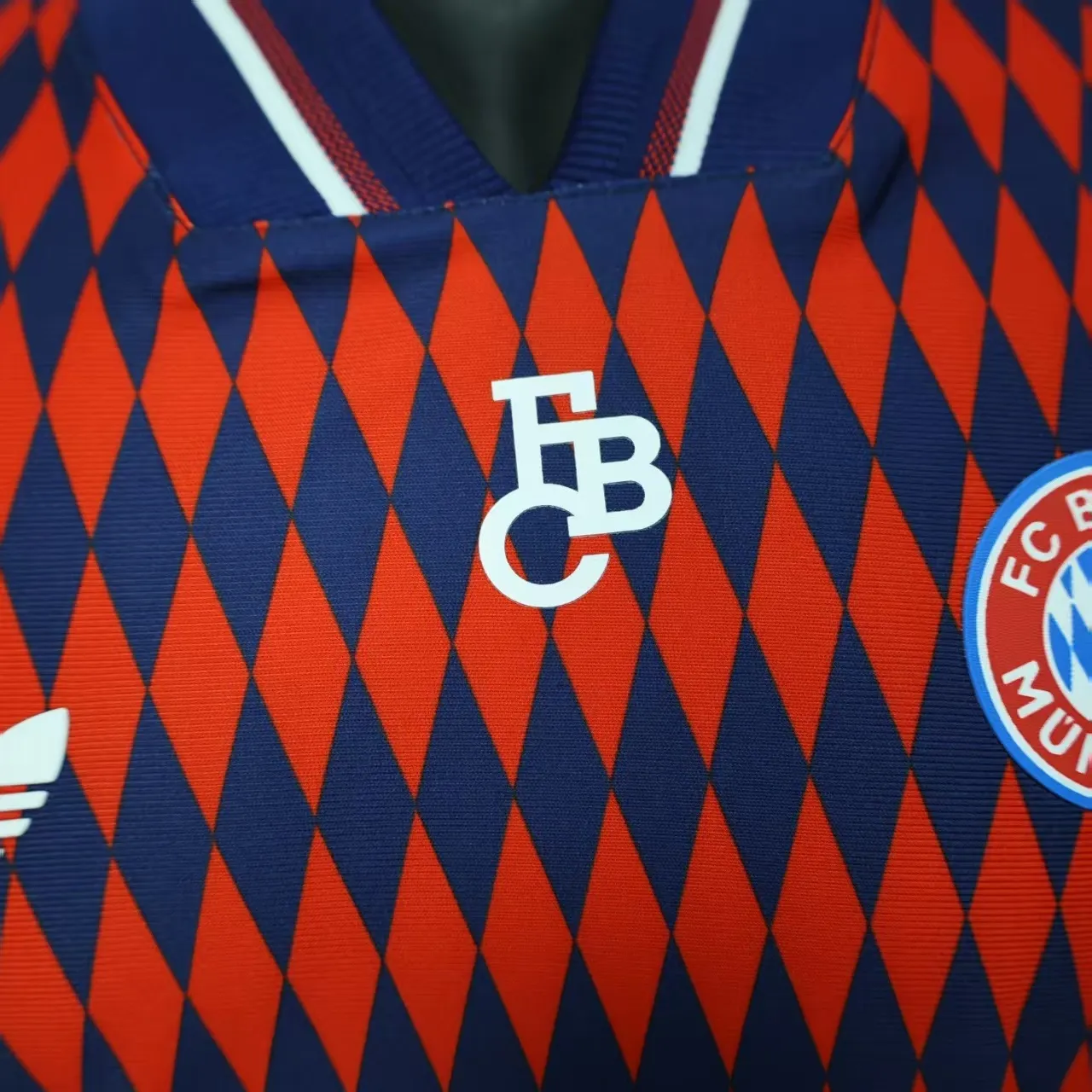 2025/2026 Versão jogador Bayern Munich Edição especial 02 Camisa de futebol Qualidade tailandesa 1:1 - Image 7