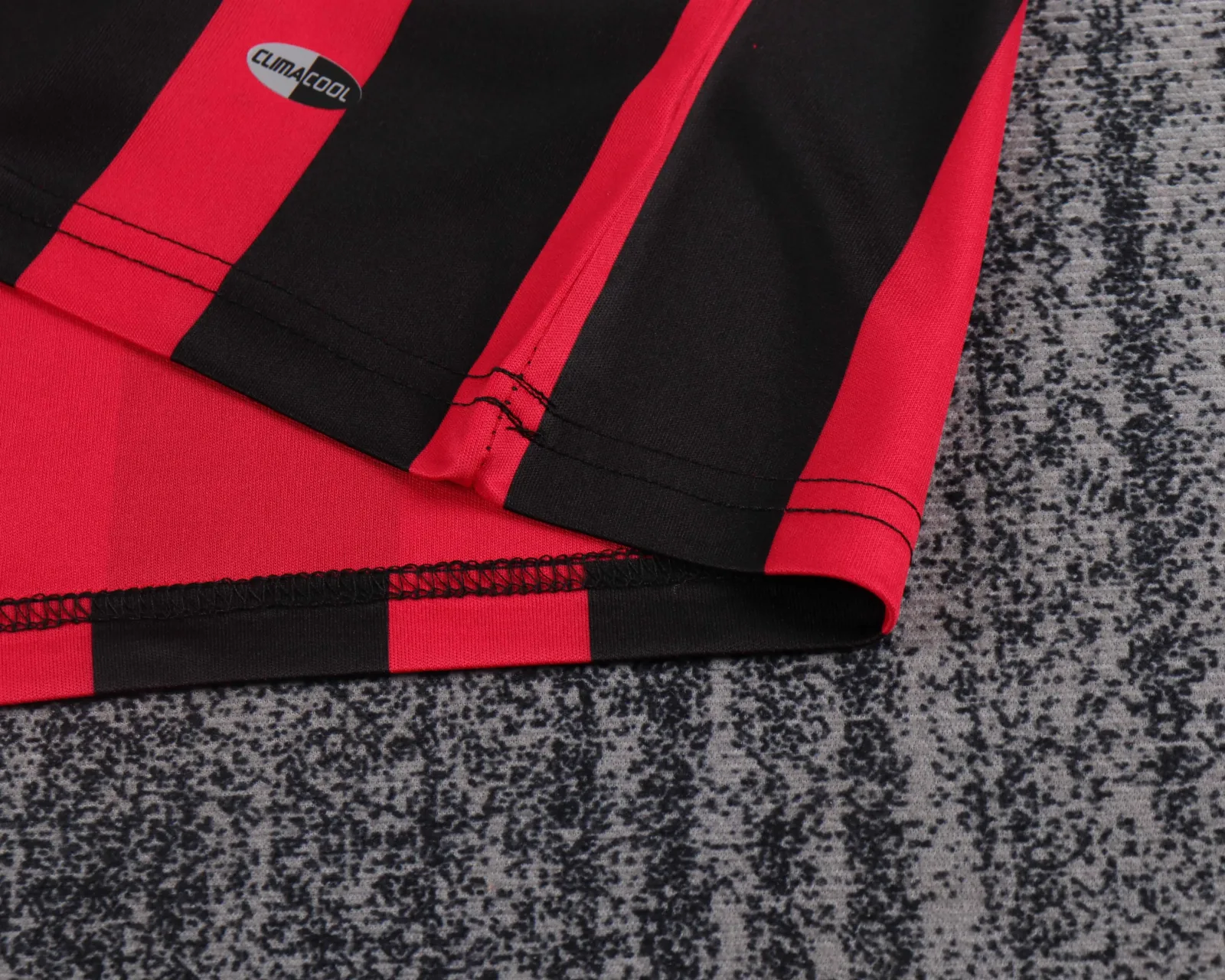 2008-2009 Retro AC Milan Home Football Shirt 1:1 Thai Quality Kids Size - Image 5