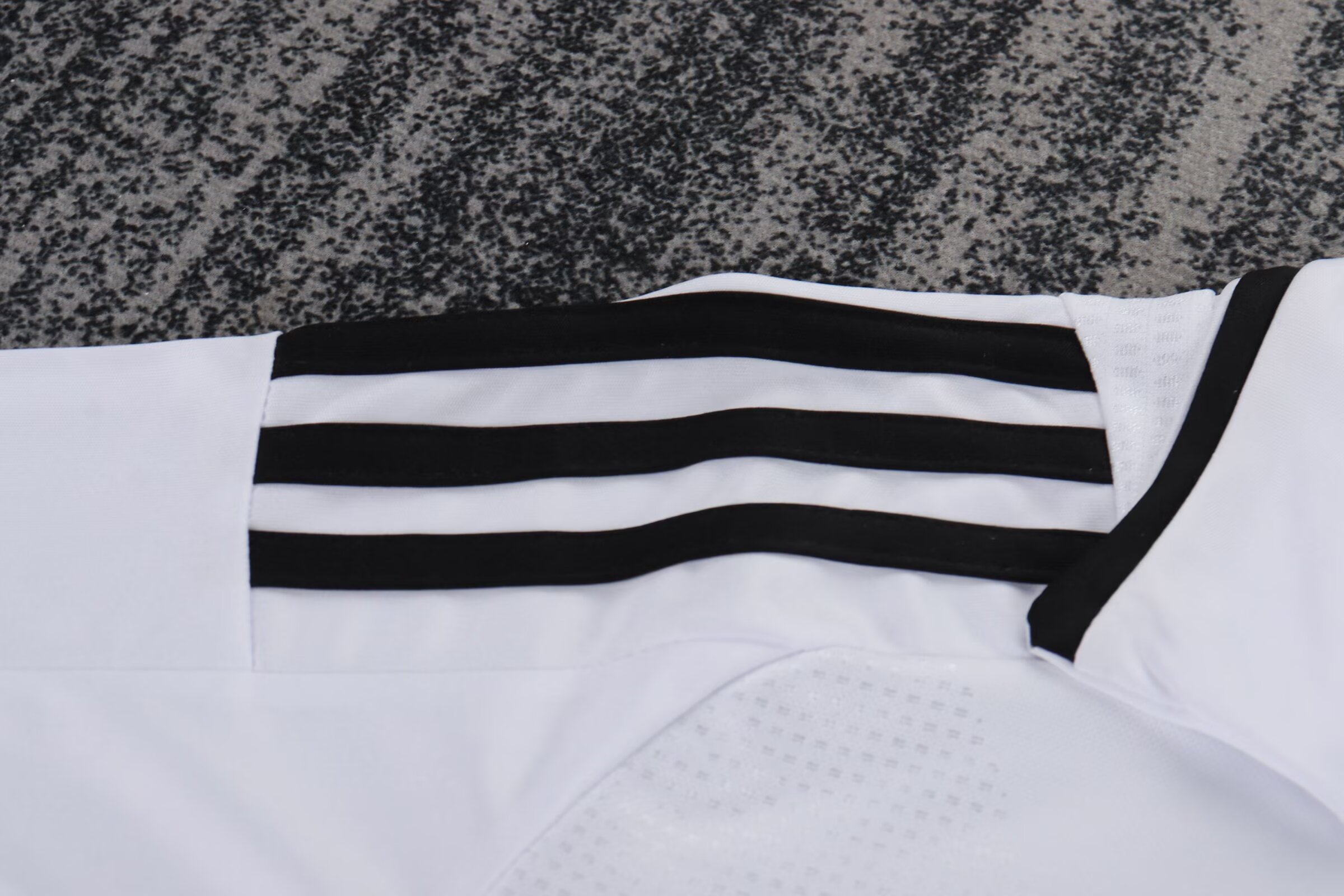 2008/2009 Retro Real Madrid Heim Fußballtrikot 1:1 Thai-Qualität Kindergröße – Bild 7