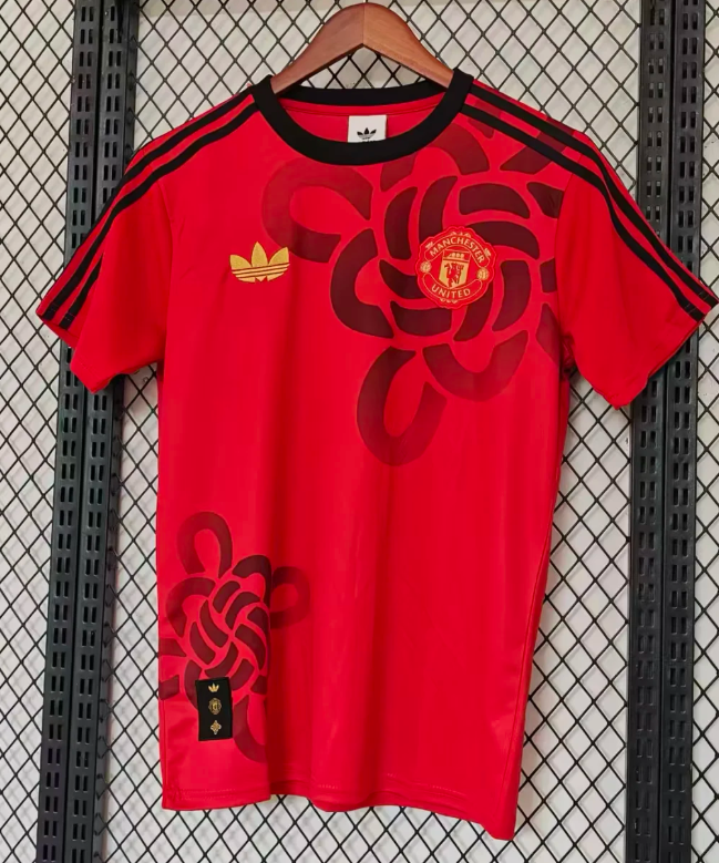 2026/2027 Manchester United Trainingsanzug Fußballtrikot 1:1 Thai-Qualität