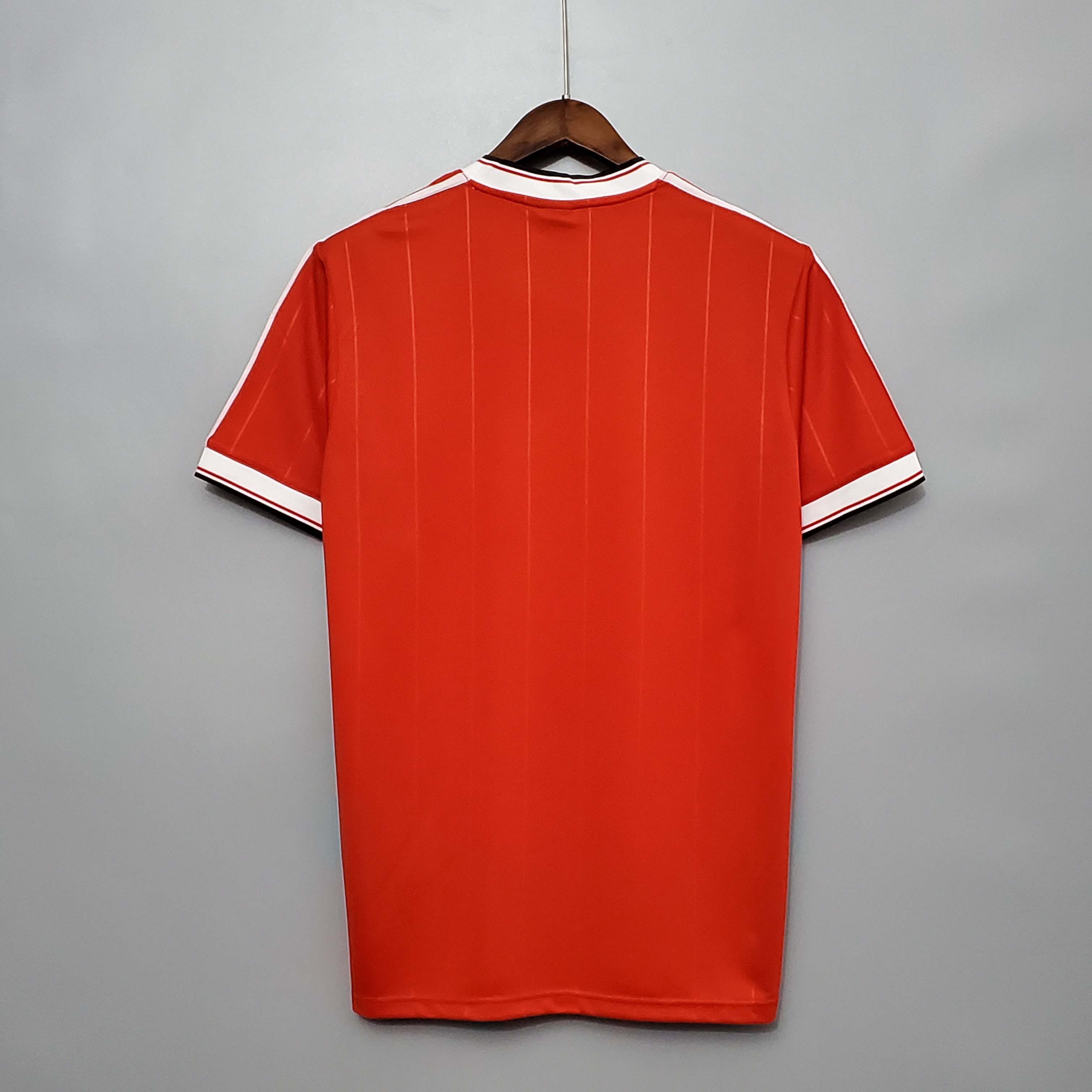 1983/1984 Retro Manchester United İç saha Futbol forması 1:1 Tayland kalitesi - Görsel 2