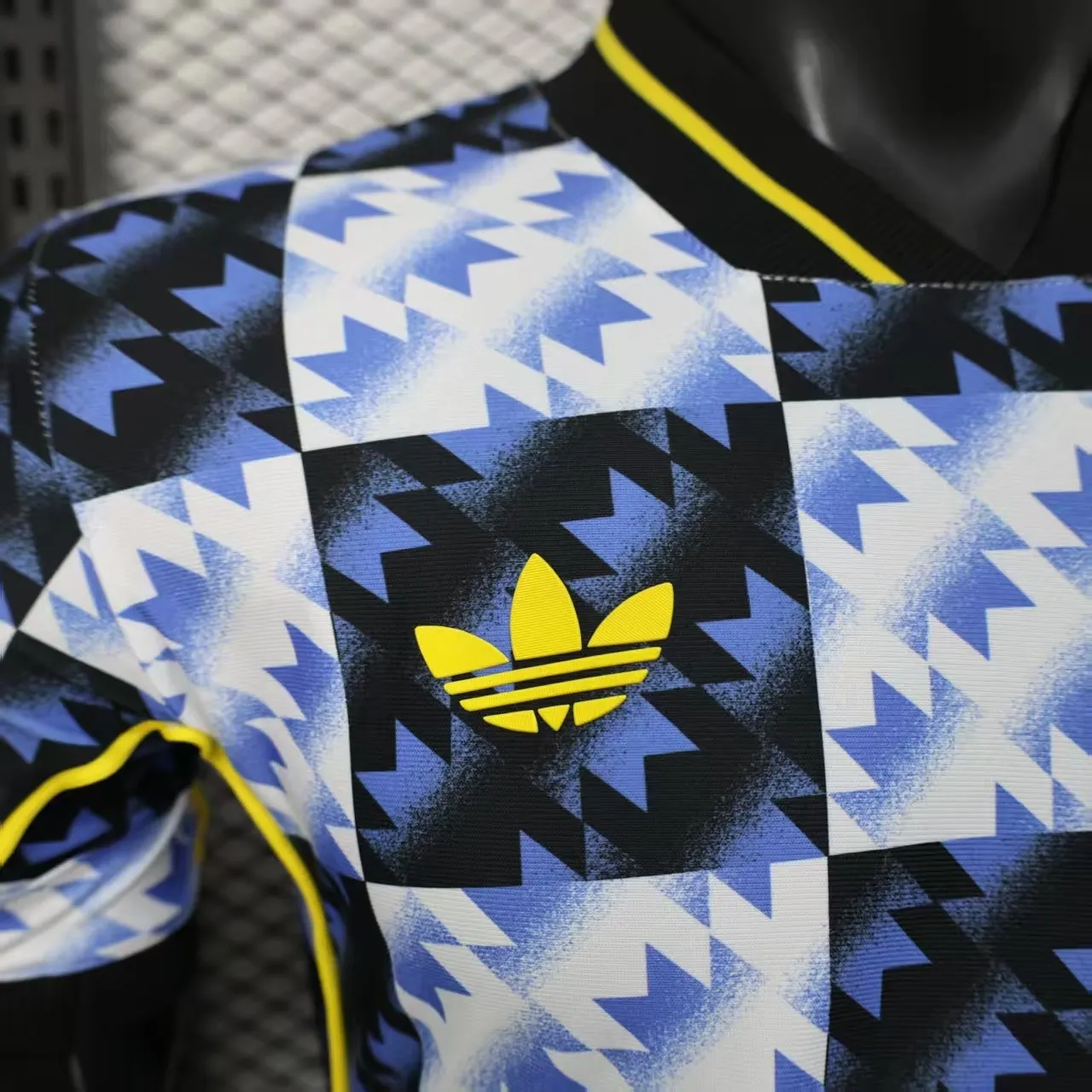 2025/2026 Spielerversion Manchester United Sonderedition 02 Fußballtrikot 1:1 Thai-Qualität – Bild 4